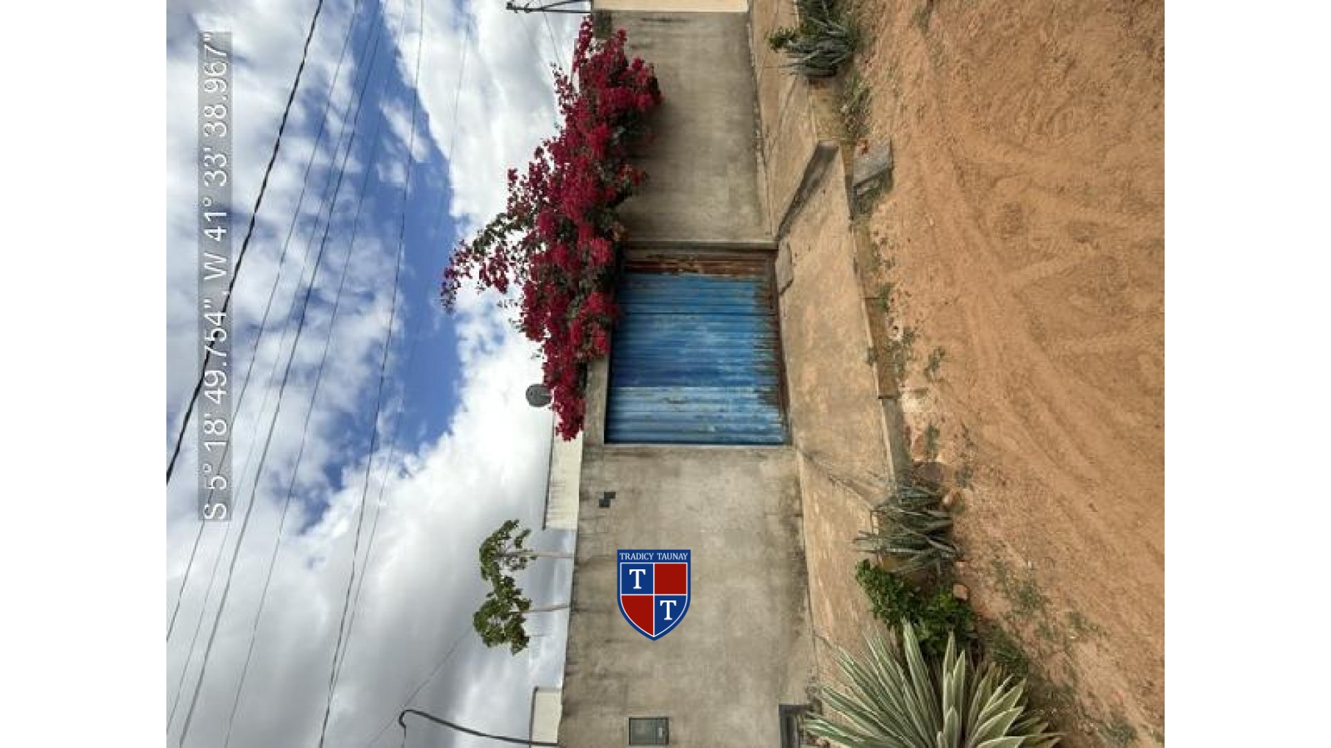 CASA em NOSSA SRA DAS GRACAS