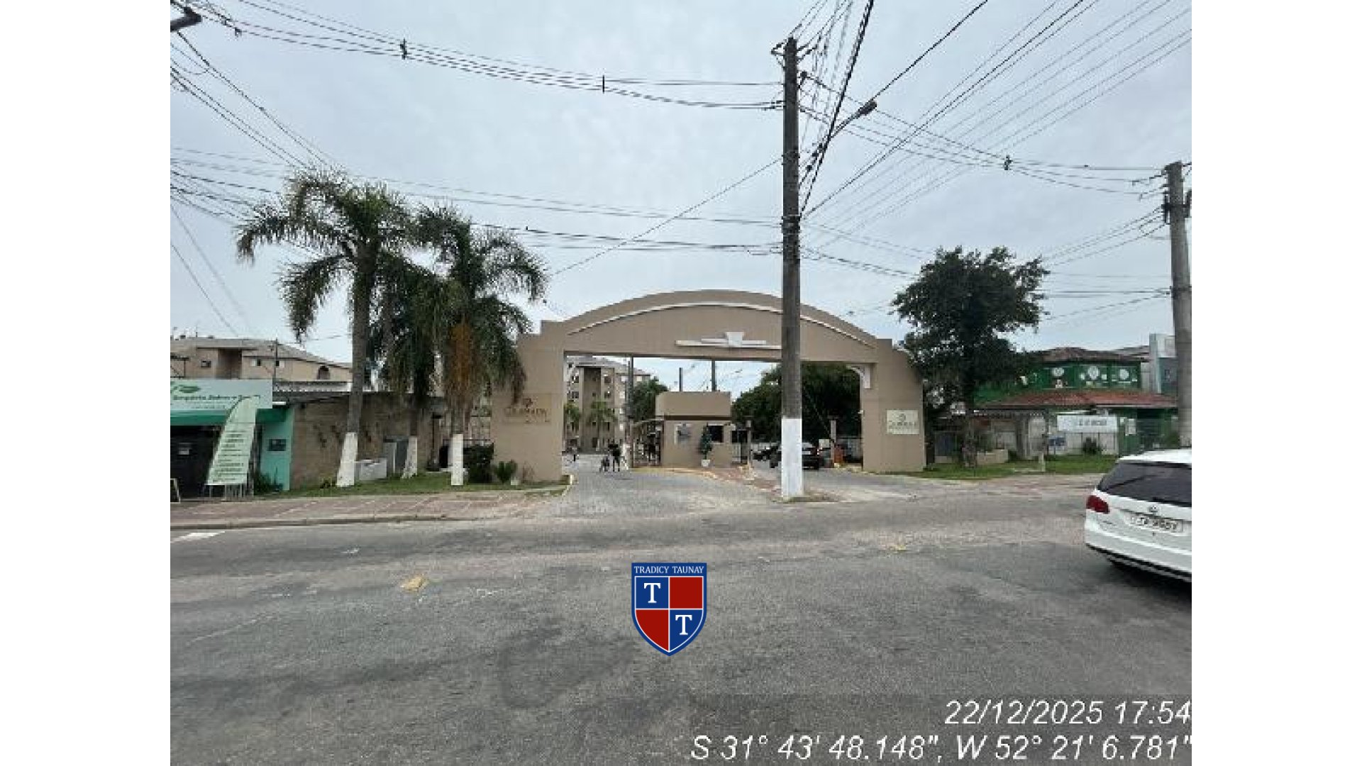 APARTAMENTO em TRES VENDAS