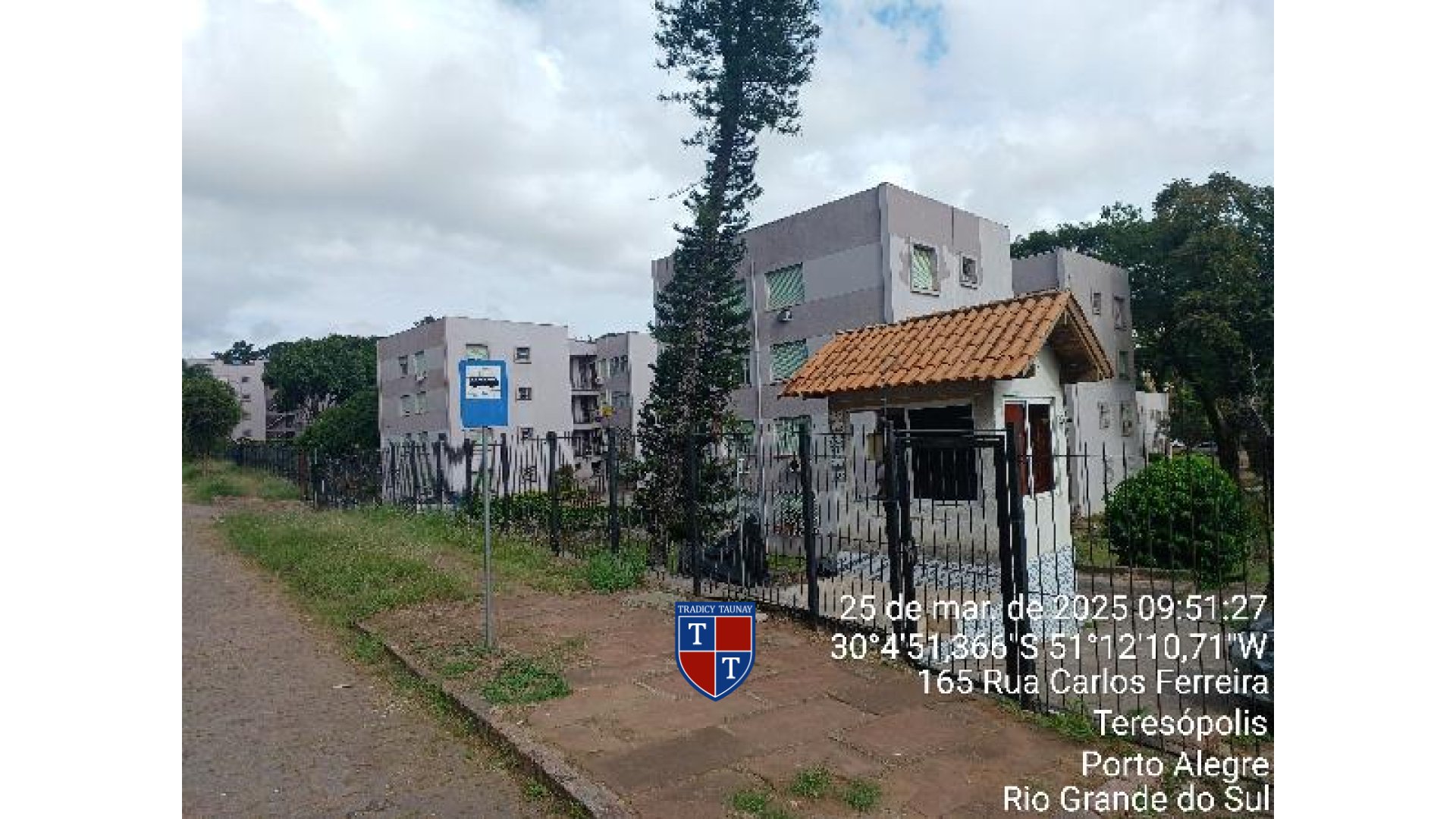APARTAMENTO em TERESOPOLIS