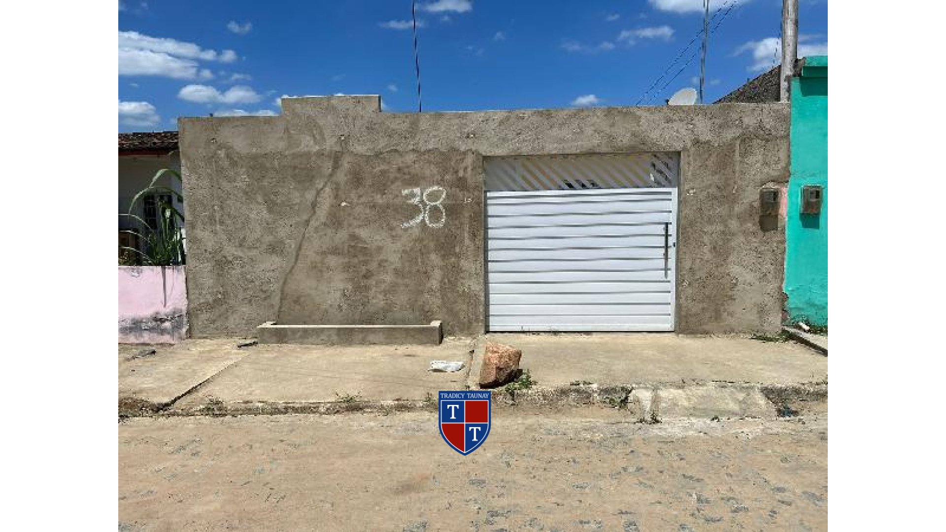 Foto 1 de CASA em LOTEAMENTO GROTA FUN - Imóvel Retomado Caixa