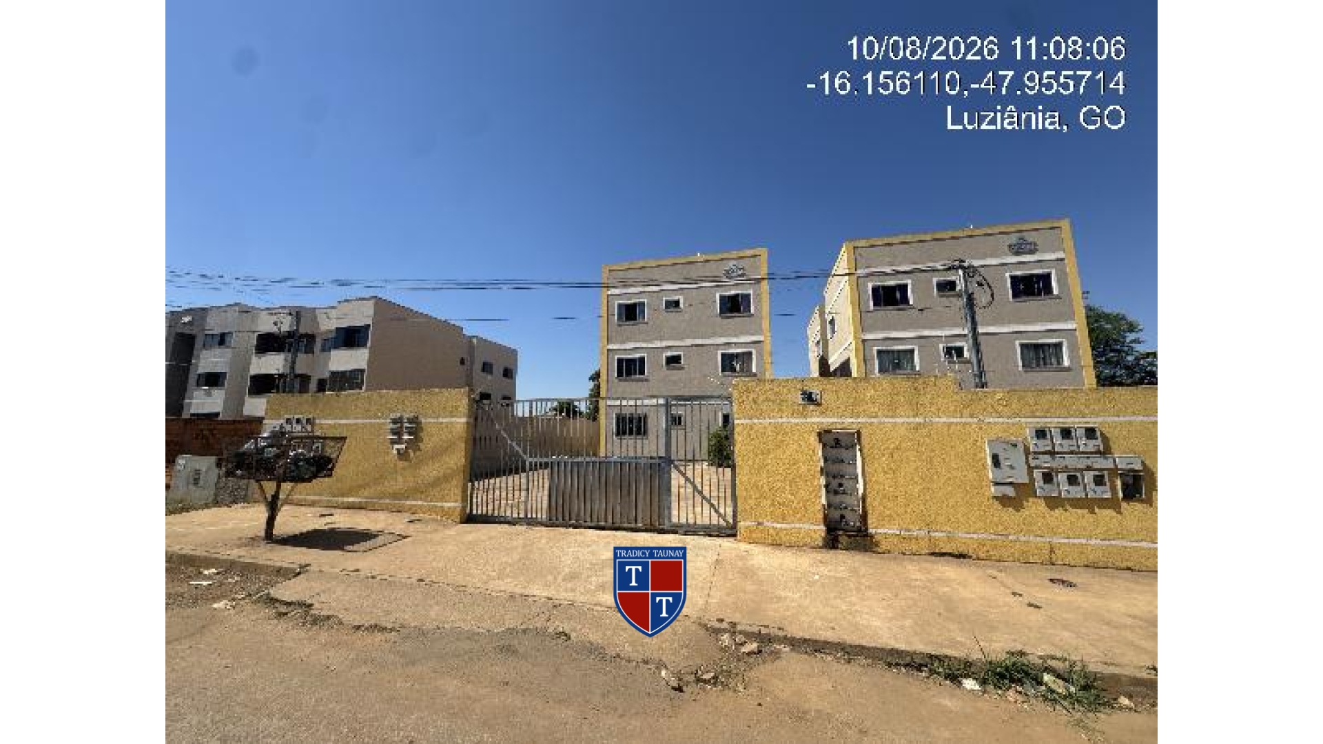 APARTAMENTO em PARQUE ESTRELA DALVA IX