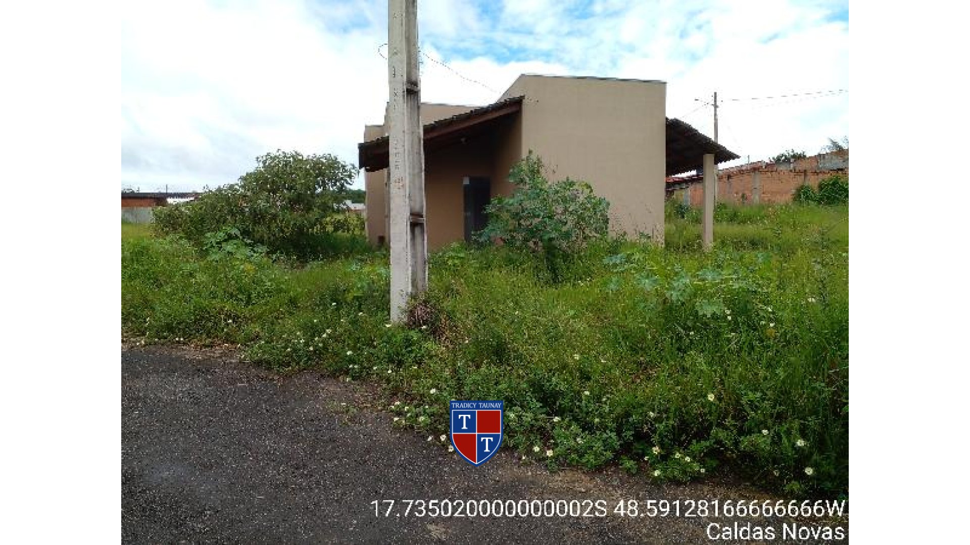 Foto 1 de CASA em JARDIM PRIVE DAS CALDAS - Imóvel Retomado Caixa