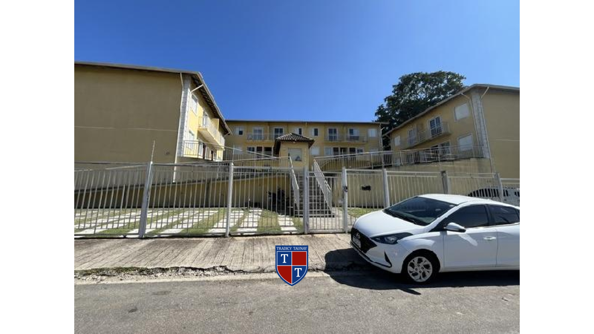 APARTAMENTO em CHACARA VISTA ALEGRE