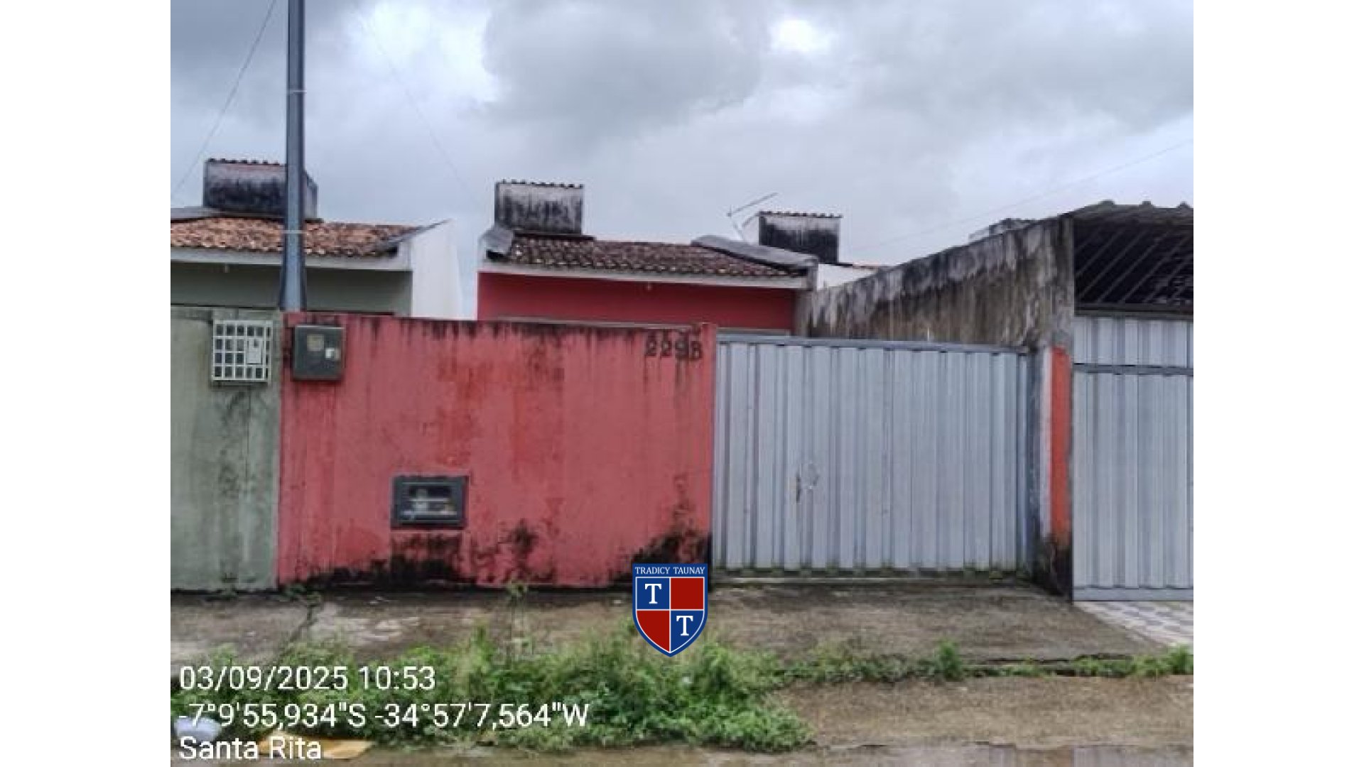 CASA em EITEL SANTIAGO