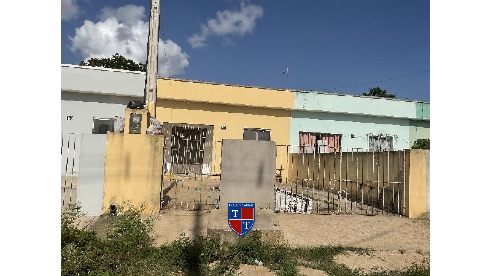 Foto 1 de CASA em LOT BOSQUE SANTANA - Imóvel Retomado Caixa