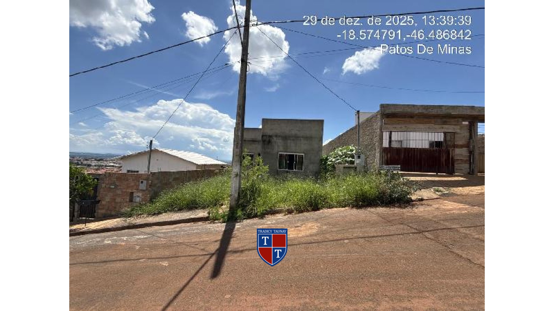 Foto 1 de TERRENO em JARDIM ESPERANCA - Imóvel Retomado Caixa