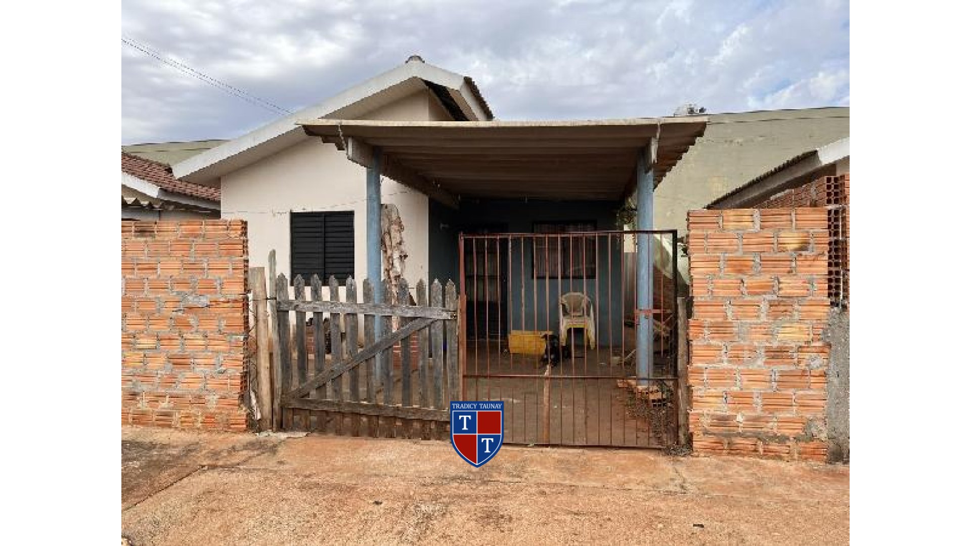 Foto 1 de CASA em CONJUNTO HABITACIONAL MILTON GAVETTI - Imóvel Retomado Caixa