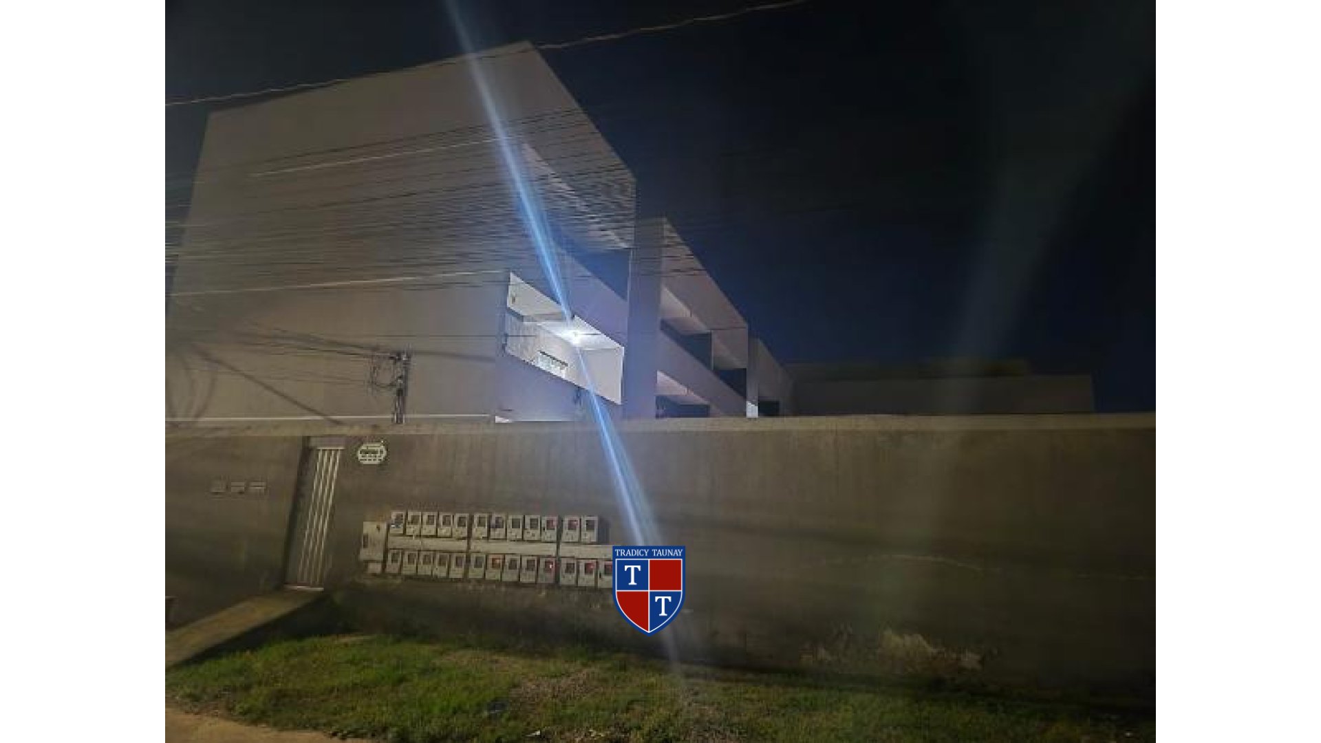 Foto 1 de APARTAMENTO em PARQUE DA BARRAGEM SETOR 04 - Imóvel Retomado Caixa
