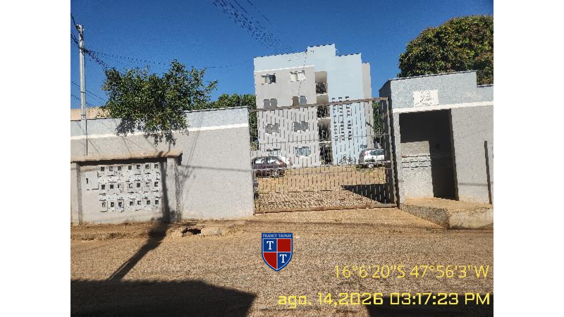 APARTAMENTO em MANSOES SULESTE