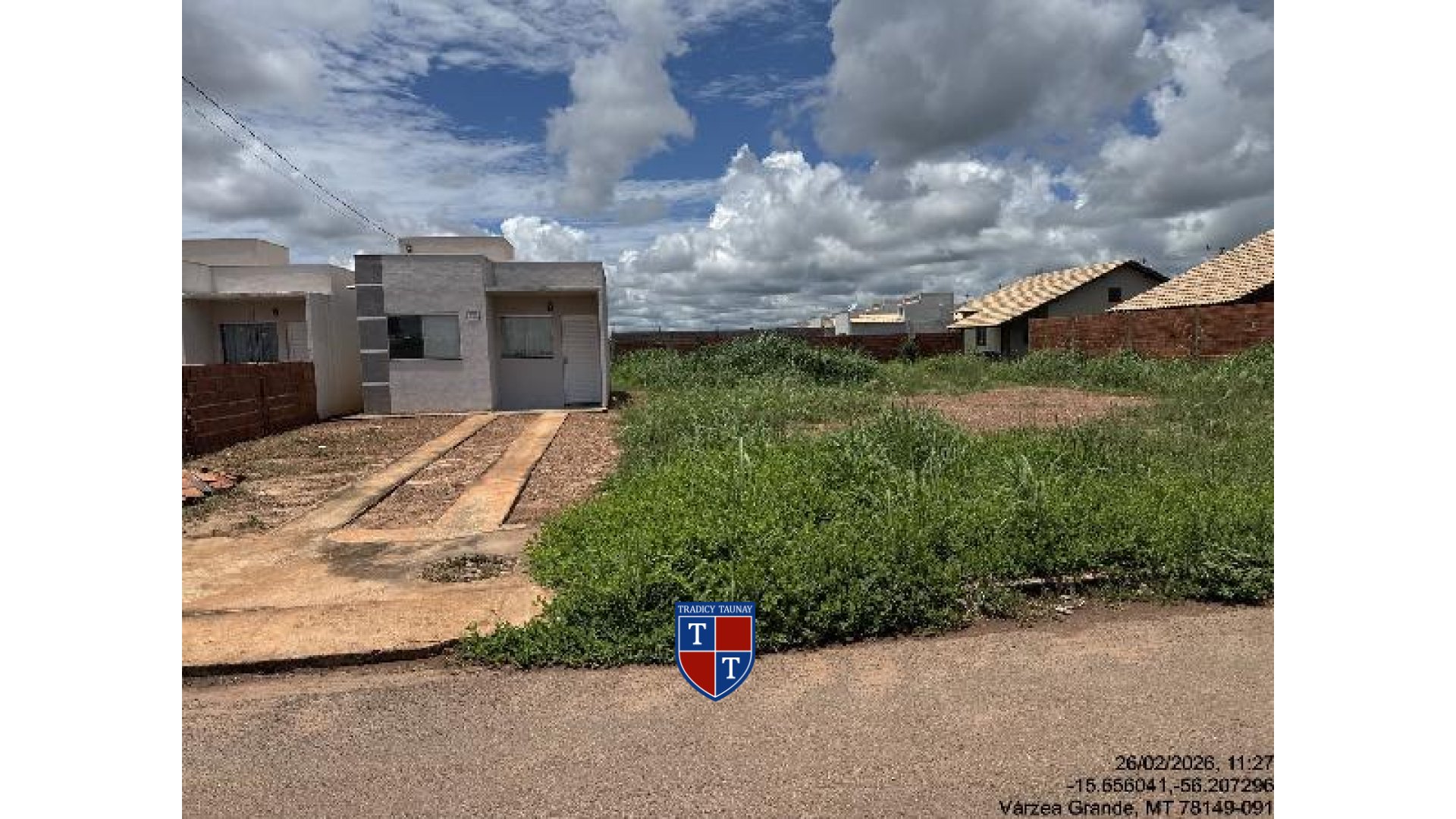Foto 1 de CASA em NOVO MUNDO - Imóvel Retomado Caixa