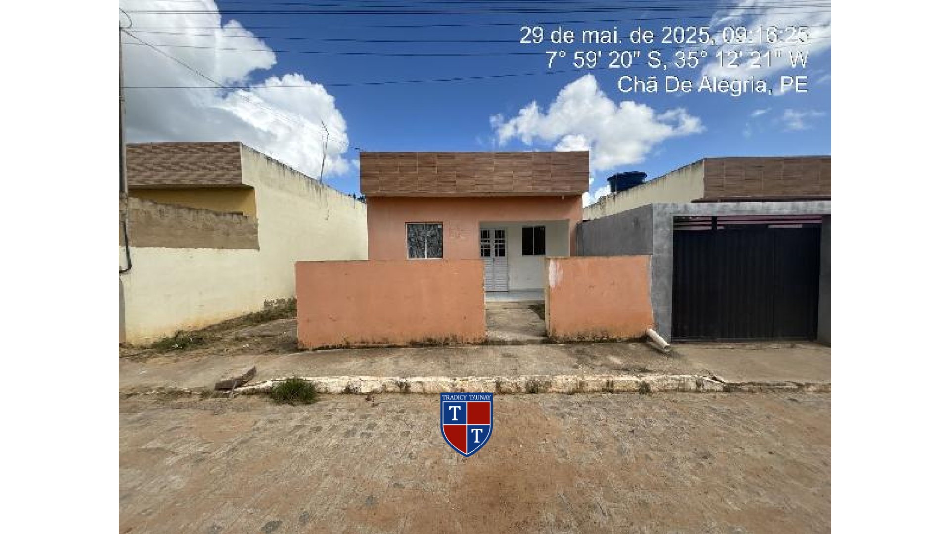 Foto 1 de CASA em LOT NOVA CHA DE ALEG - Imóvel Retomado Caixa