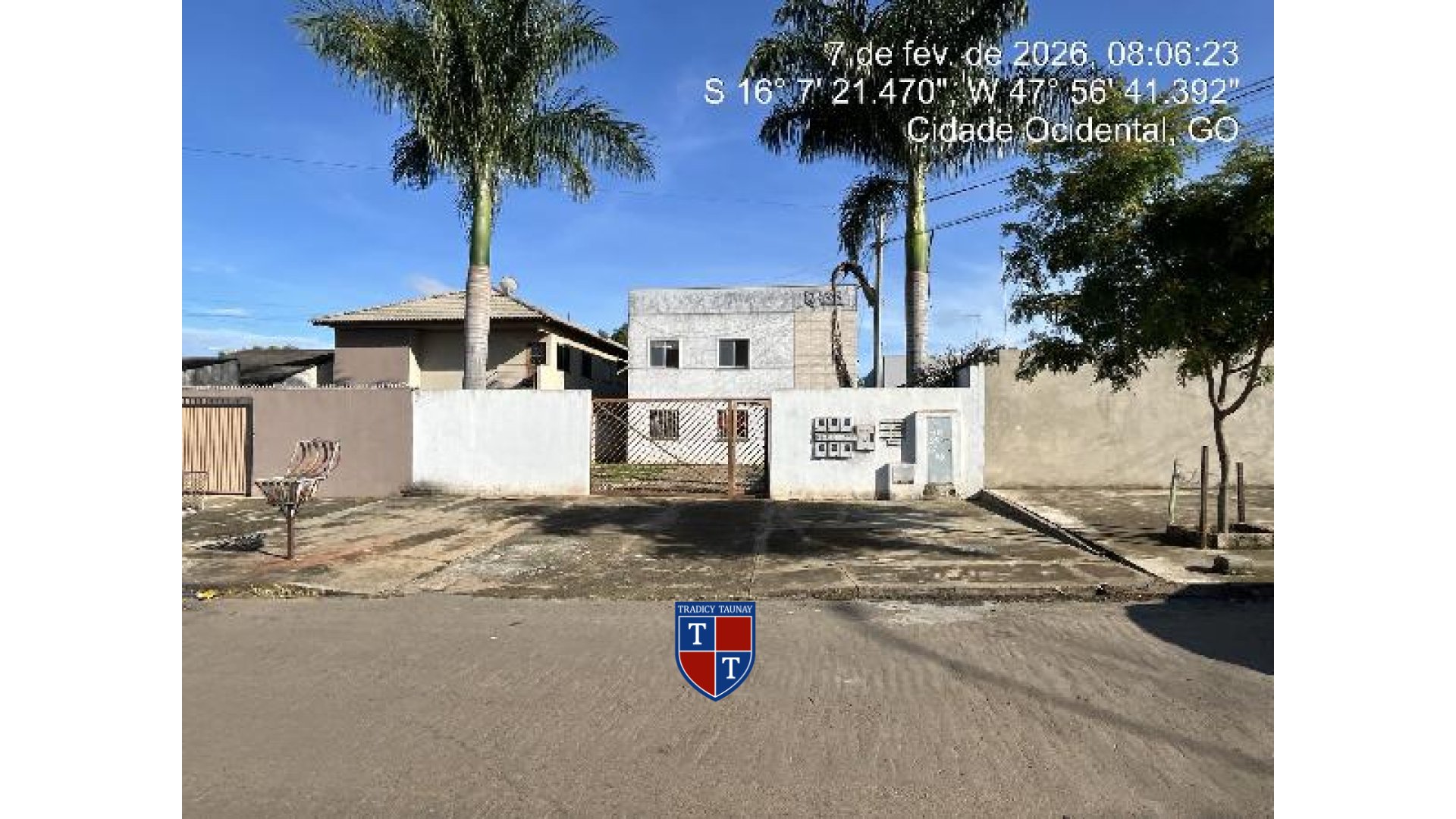 APARTAMENTO em PARQUE NAPOLIS B