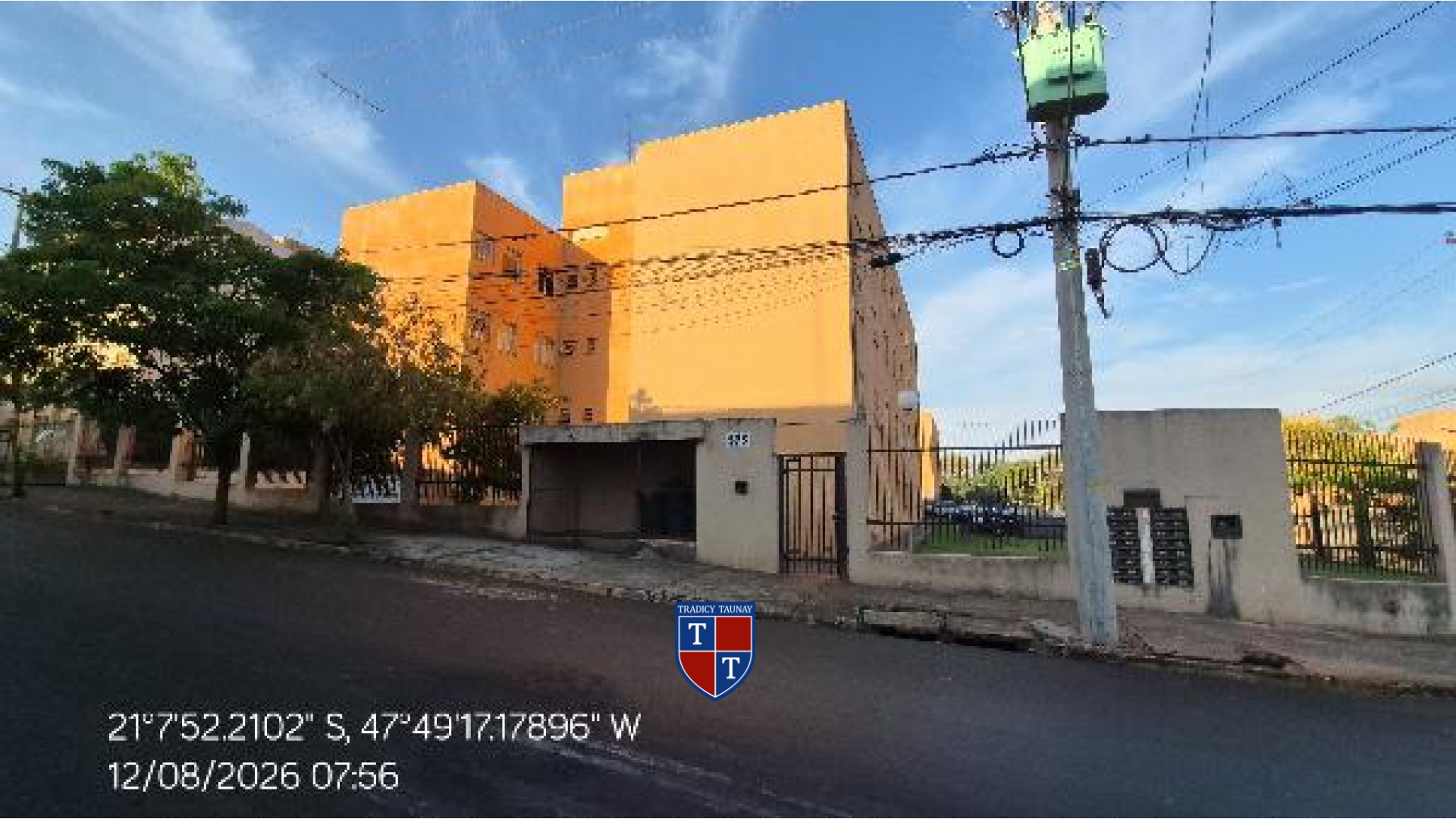 APARTAMENTO em RESIDENCIAL DAS AMERICAS