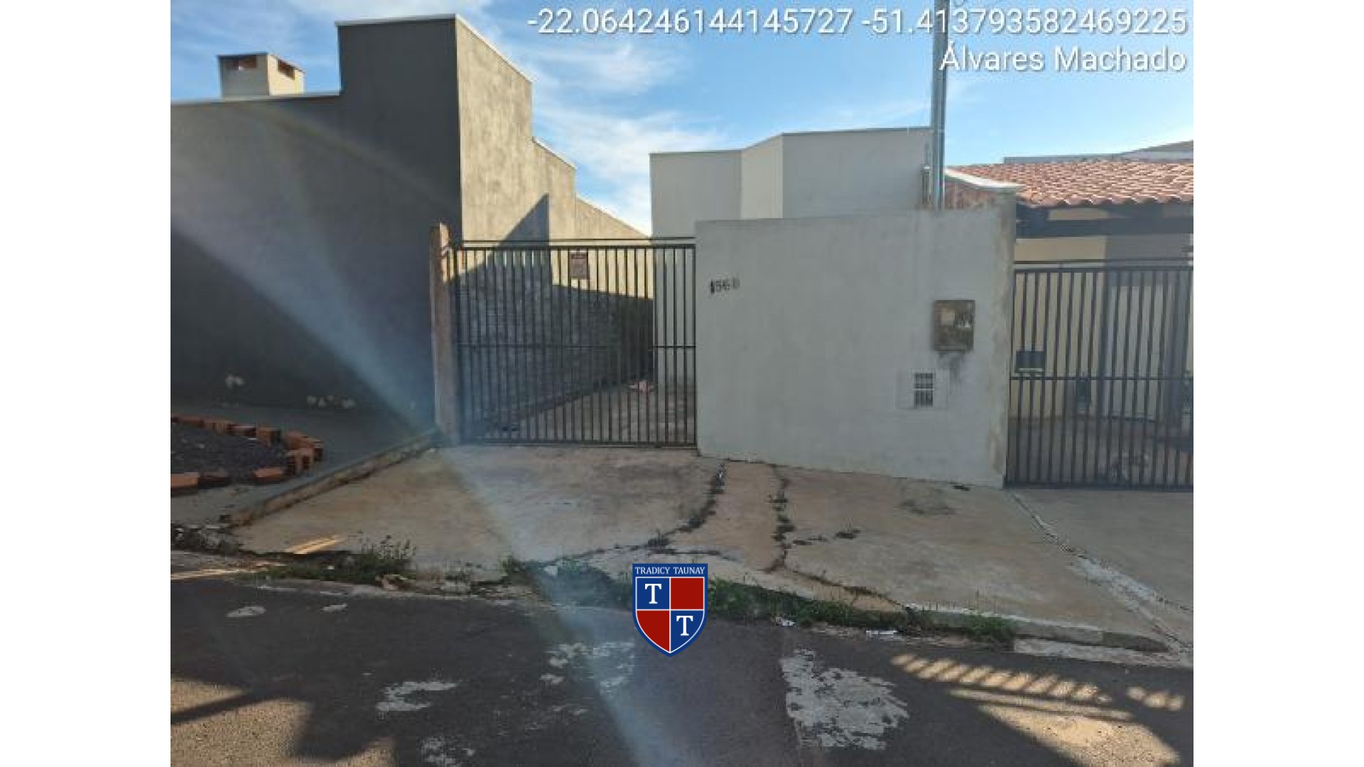 Foto 1 de CASA em JARDIM PANORAMA - Imóvel Retomado Caixa
