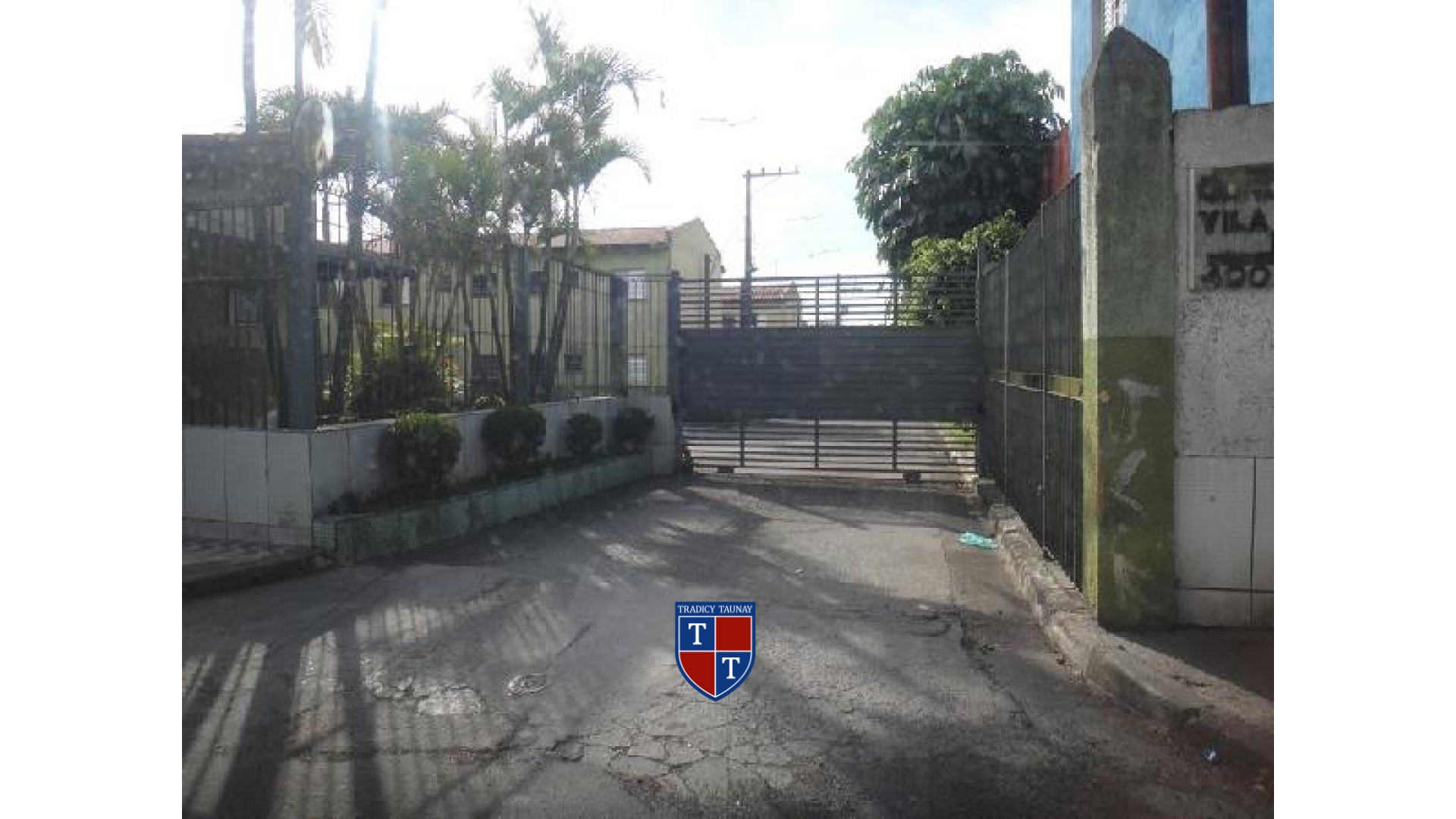 APARTAMENTO em VILA URSULINA