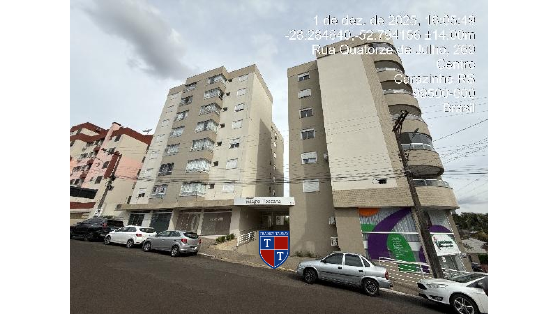 APARTAMENTO em CENTRO