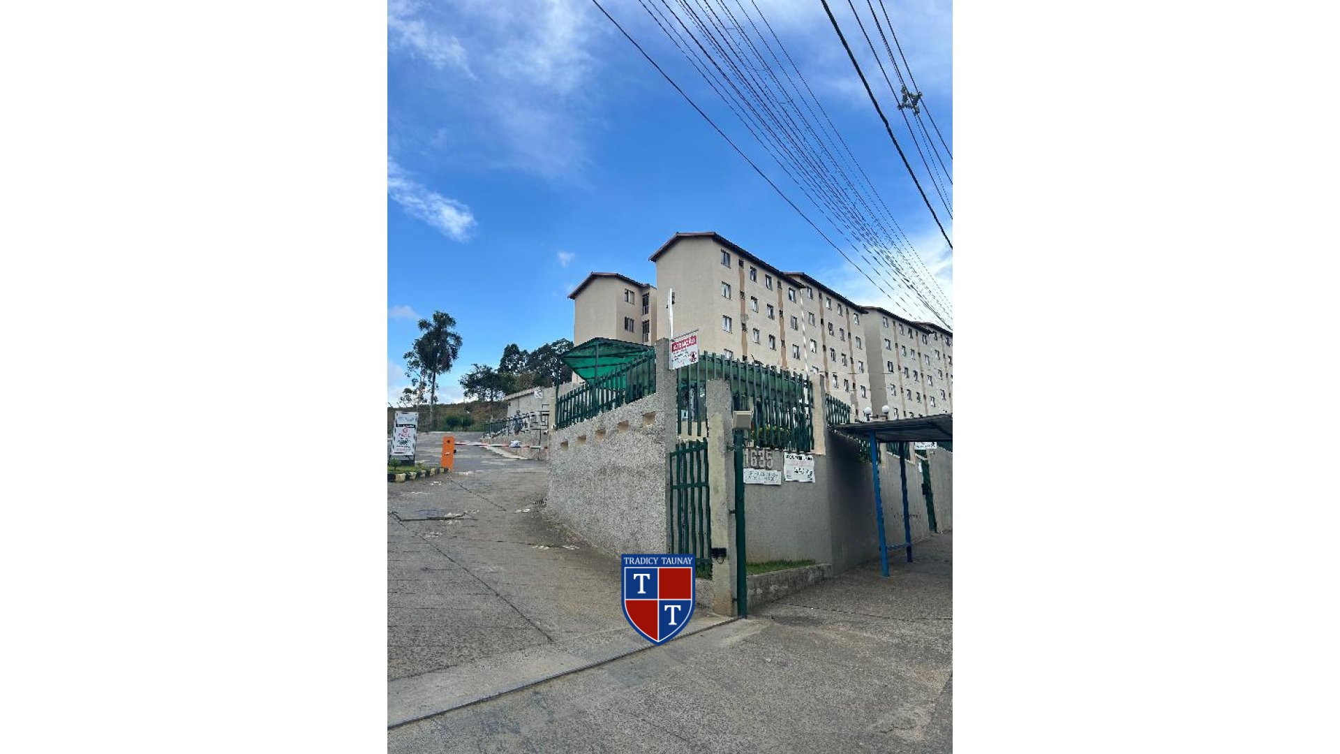 APARTAMENTO em SANTA EFIGENIA