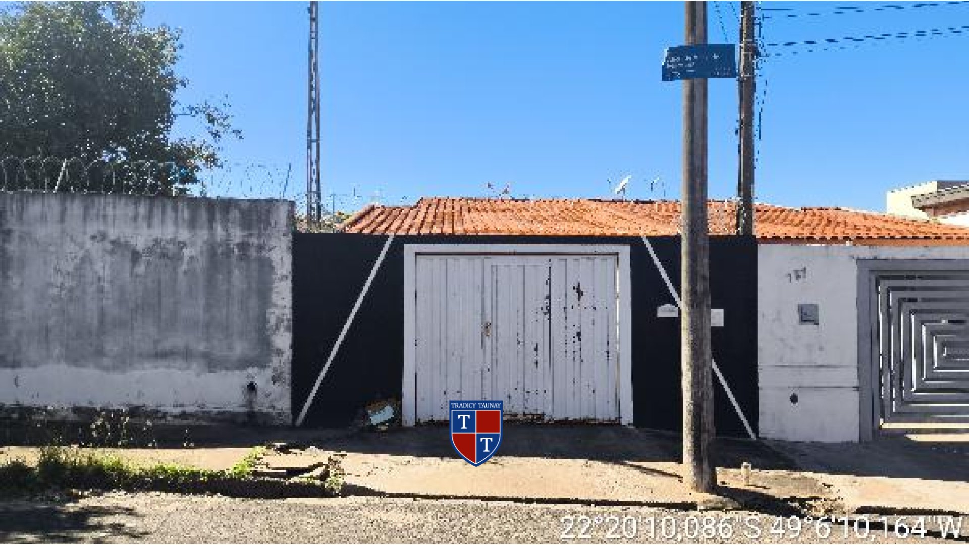 Foto 1 de CASA em RESIDENCIAL JARDIM JUSSARA - Imóvel Retomado Caixa