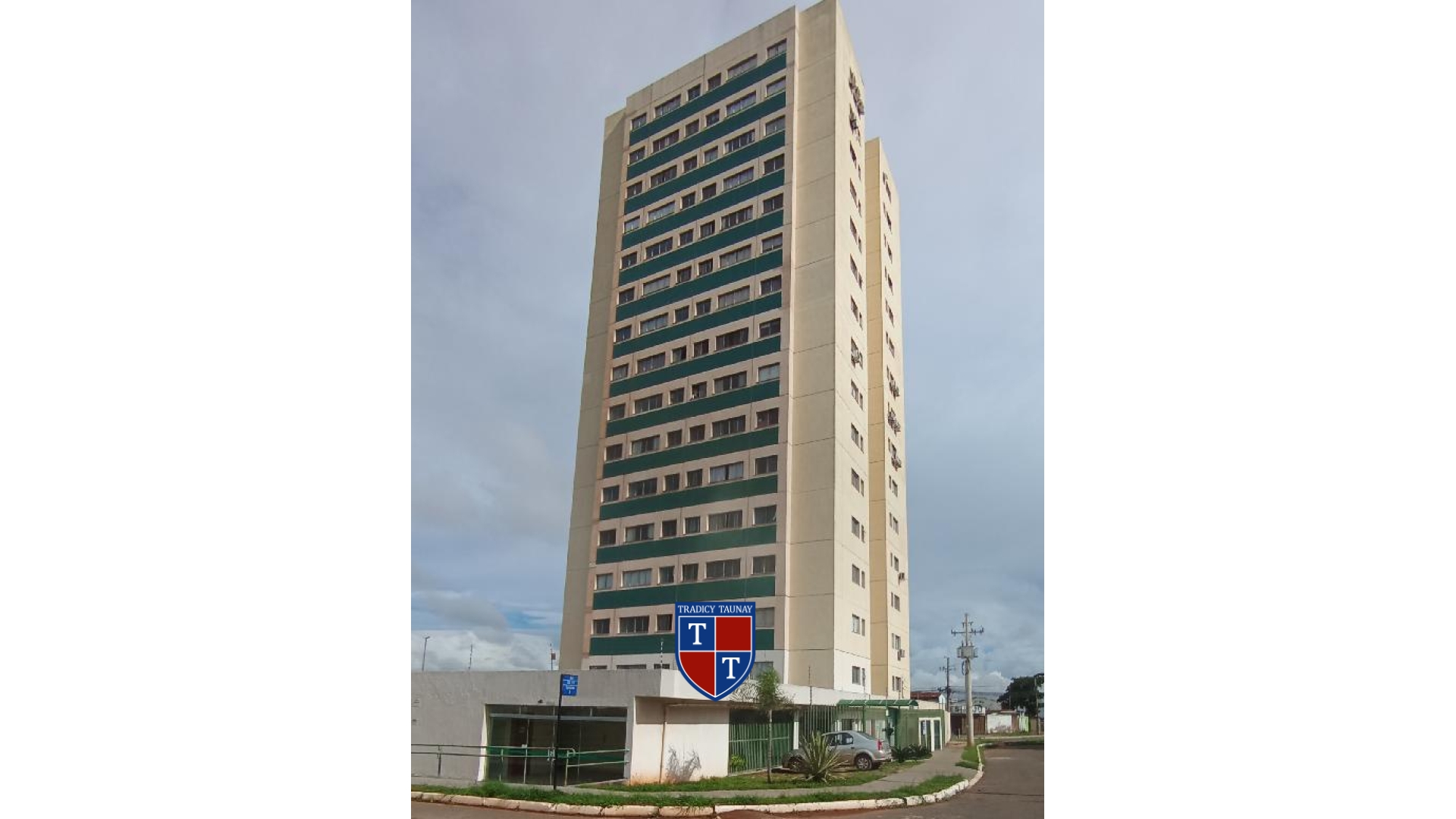 APARTAMENTO em SAMAMBAIA SUL