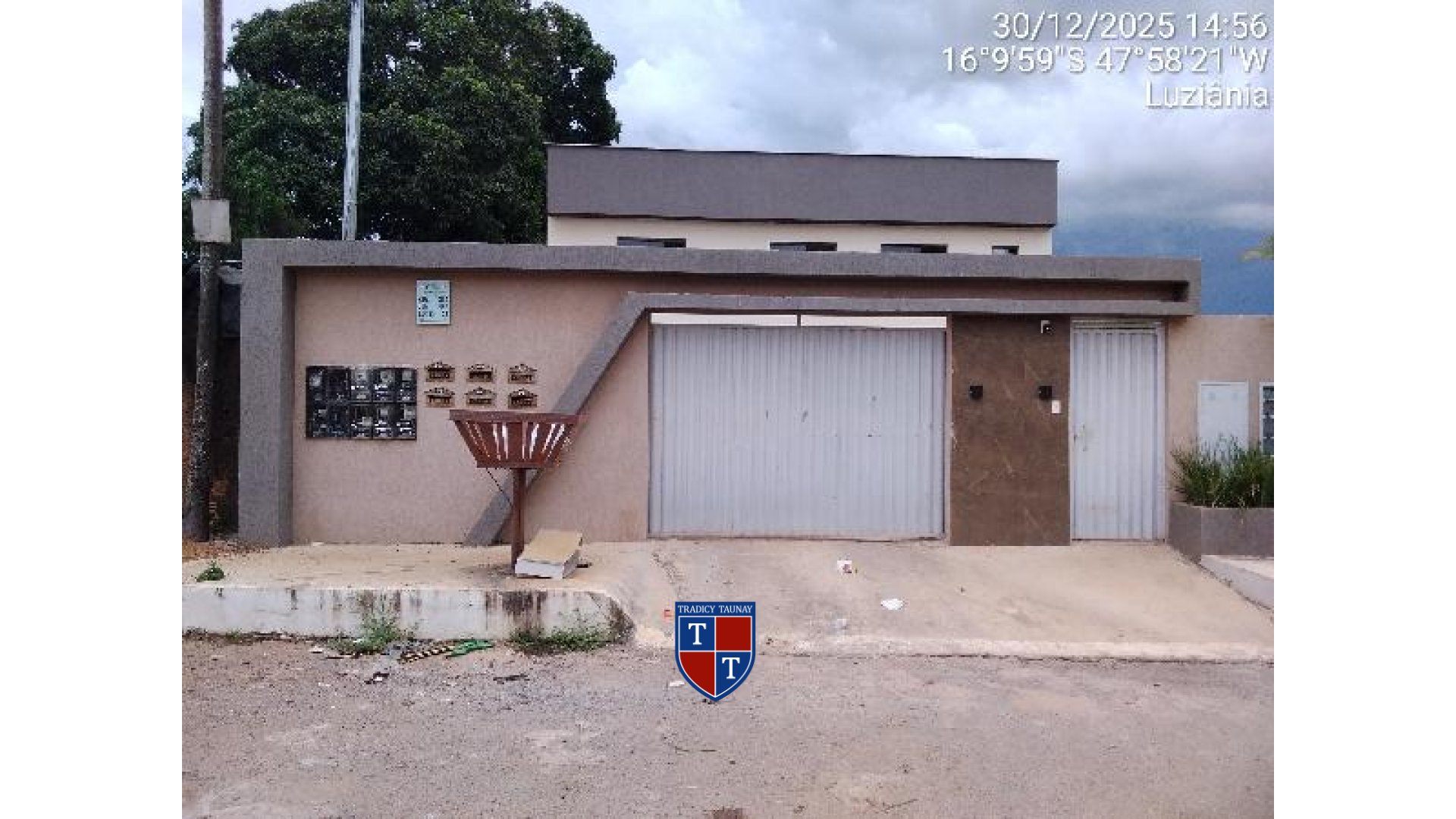 APARTAMENTO em PARQUE ESTRELA DALVA X