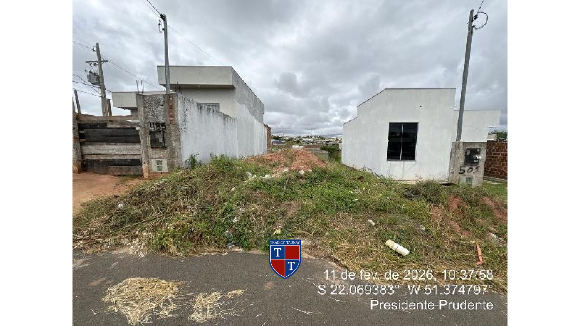 Foto 1 de TERRENO em RES ALTA VISTA I - Imóvel Retomado Caixa