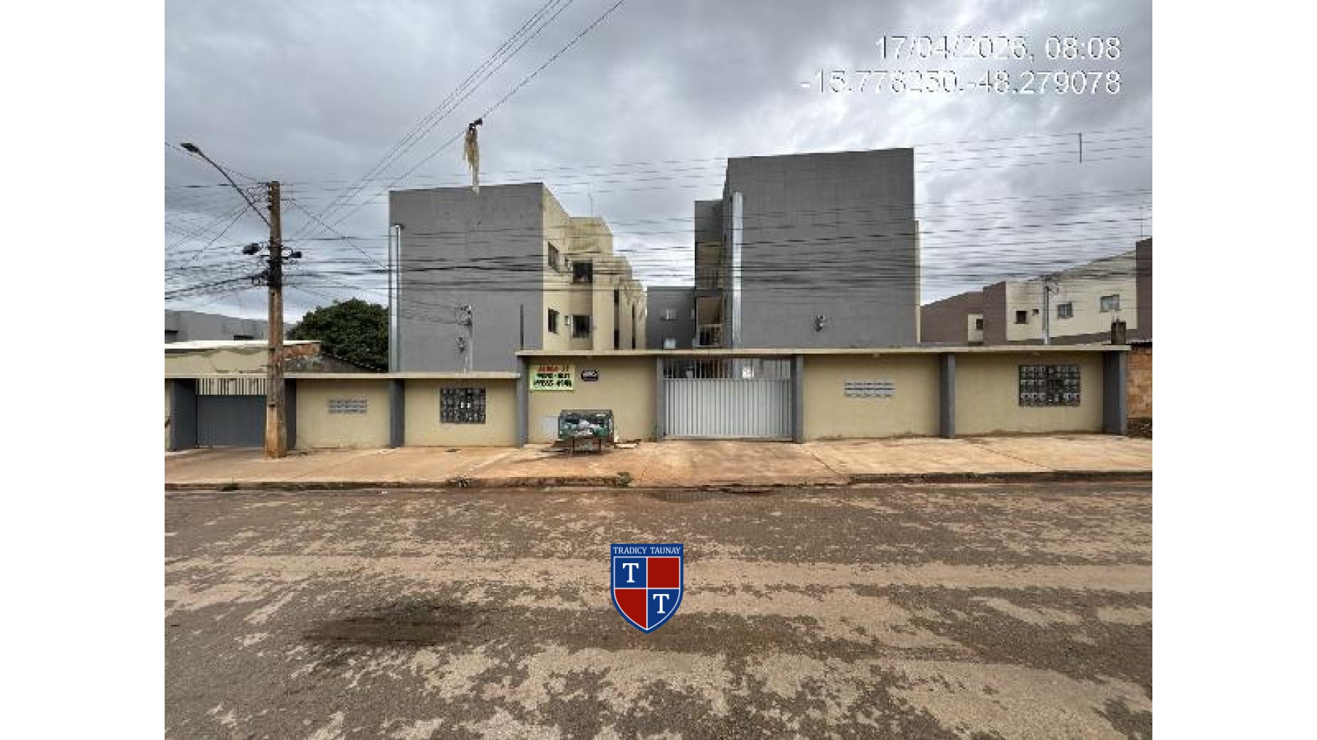 APARTAMENTO em PARQUE DA BARRAGEM SETOR 06