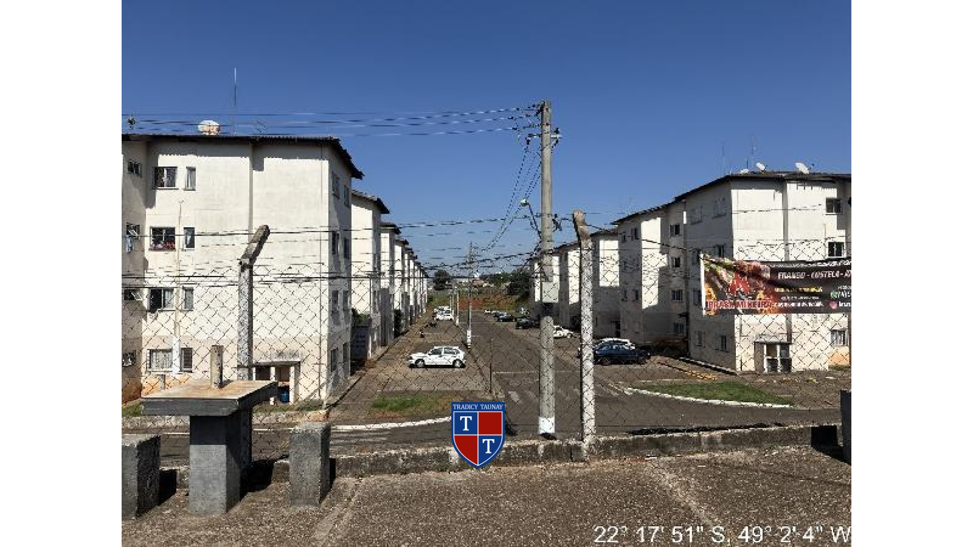 APARTAMENTO em NUCLEO HABITACIONAL MARY DOTA