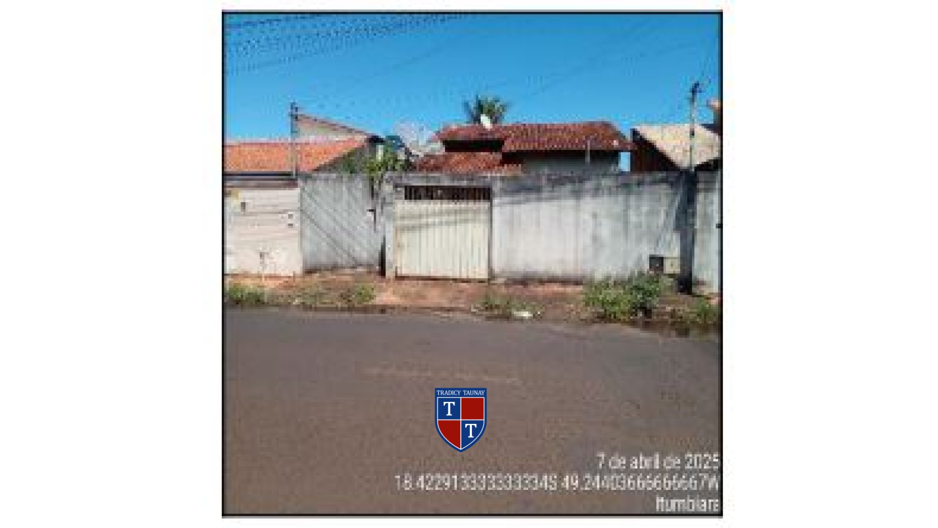 Foto 1 de CASA em JARDIM LEONORA II - Imóvel Retomado Caixa