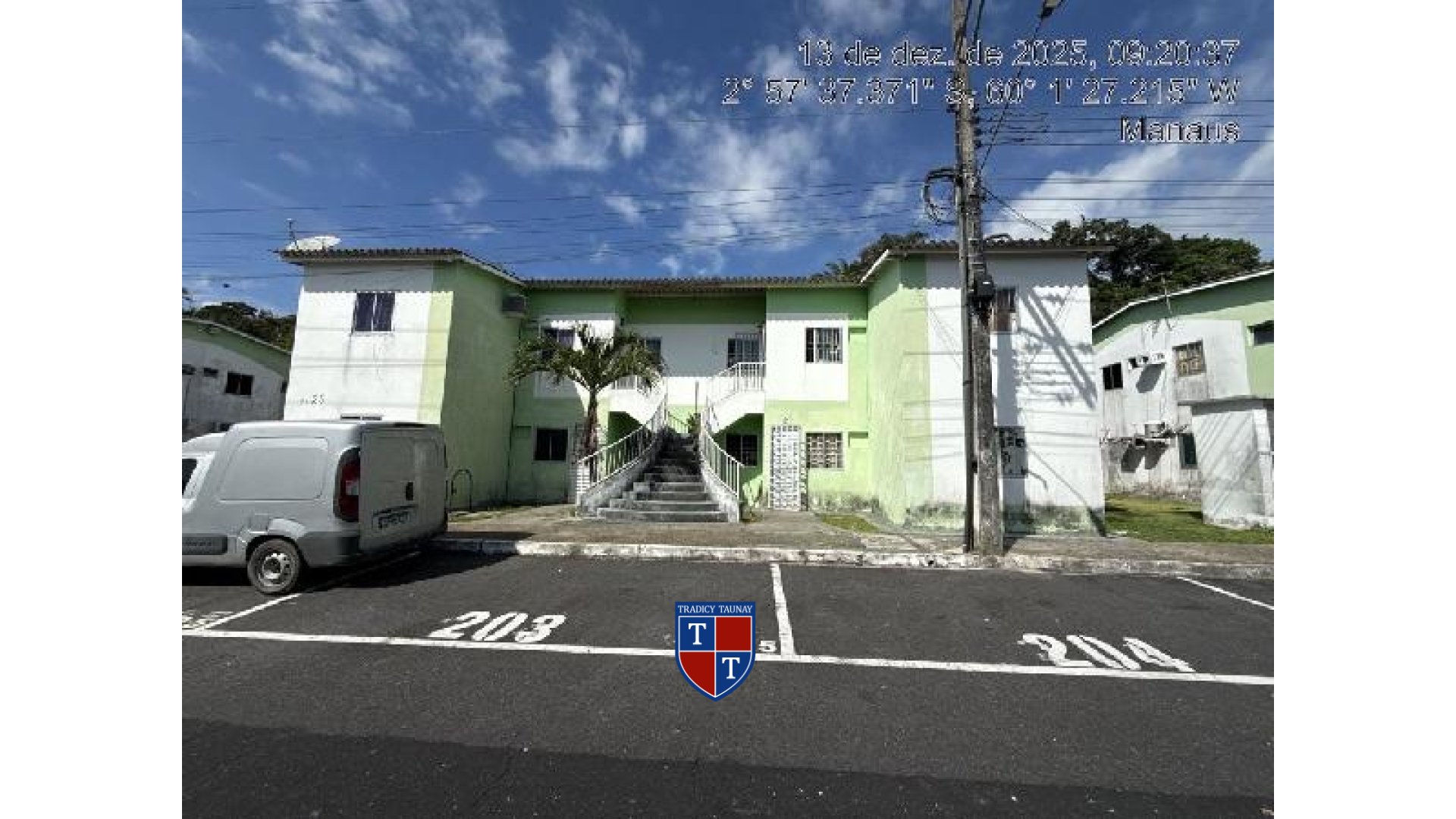 APARTAMENTO em LAGO AZUL