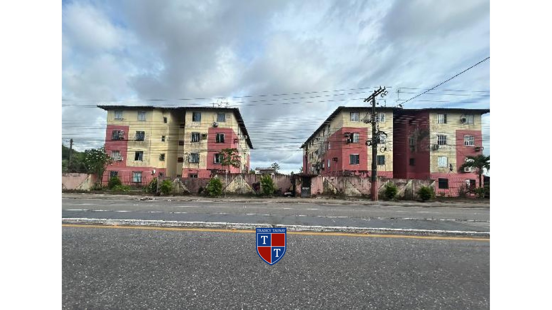 Foto 1 de APARTAMENTO em COQUEIRO - Imóvel Retomado Caixa