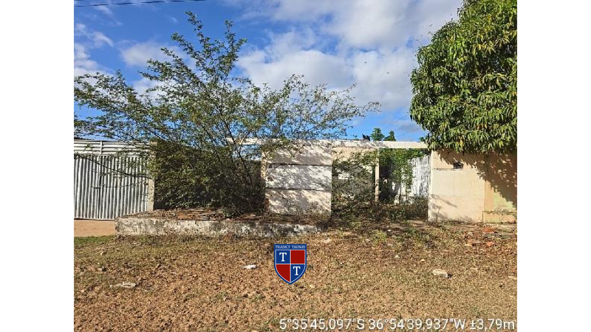 Foto 1 de CASA em QUINTA DO FAROL - Imóvel Retomado Caixa