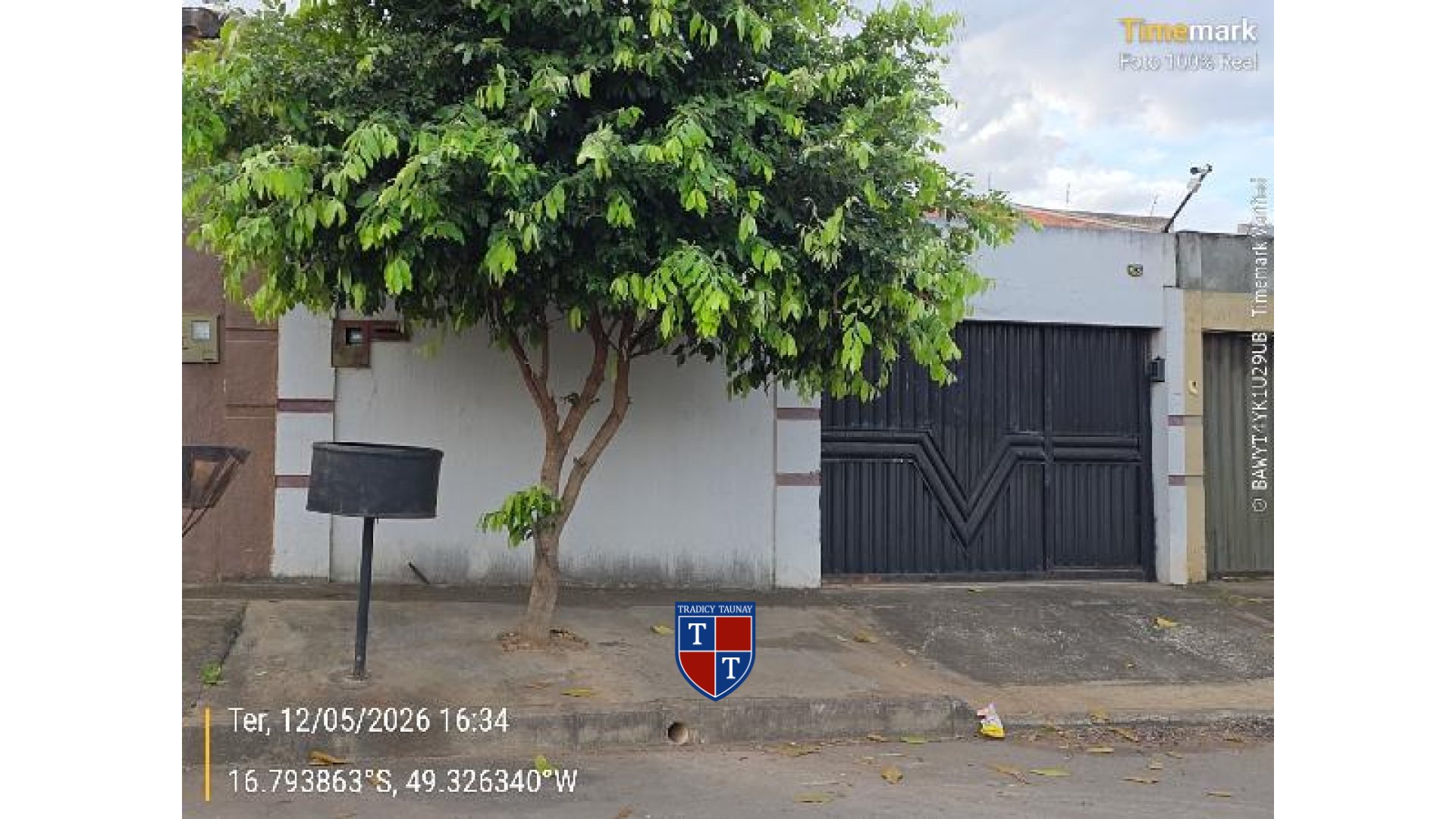 Foto 1 de CASA em JARDIM BURITI SERENO - Imóvel Retomado Caixa