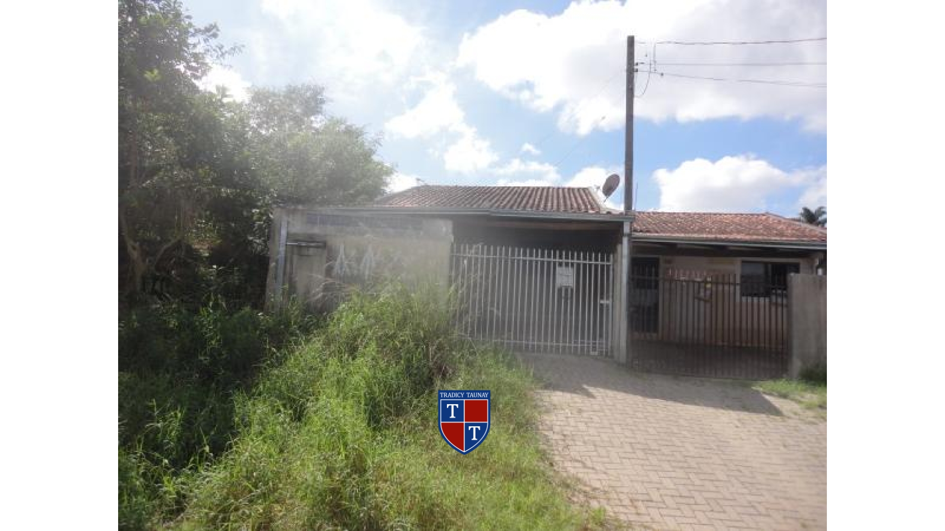 Foto 1 de CASA em JARDIM RIVABEM, CAMPO LARGO/PR - Imóvel Retomado CAIXA Ref 8555519266938