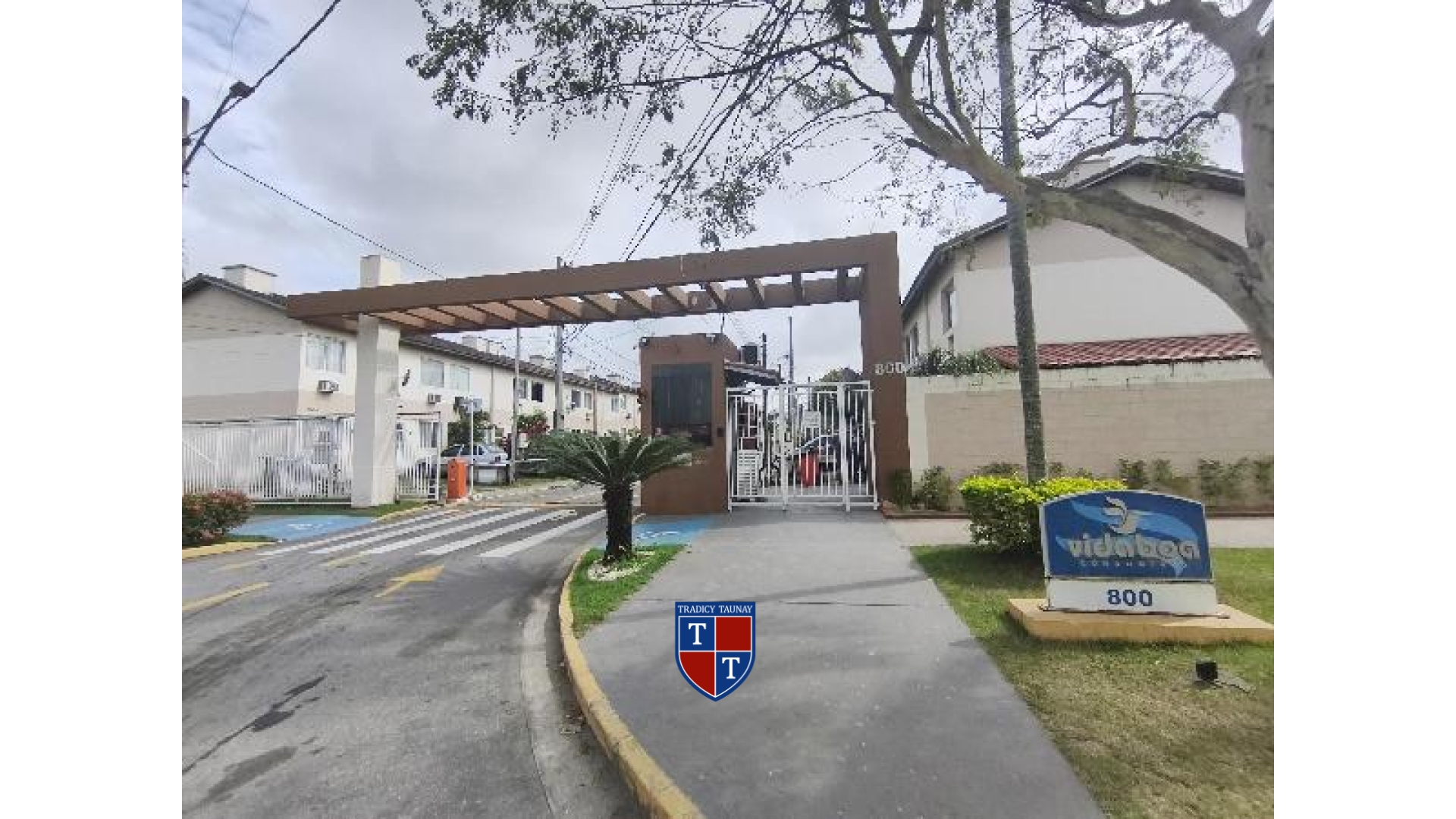 APARTAMENTO em GUARATIBA