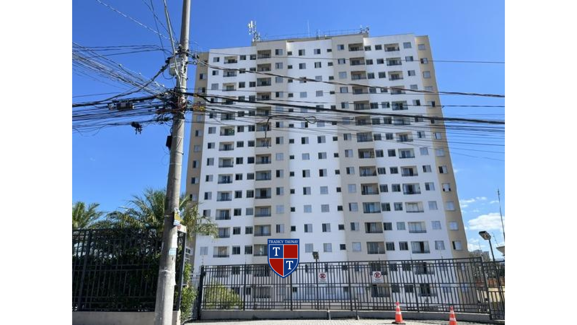 APARTAMENTO em VILA MERCES
