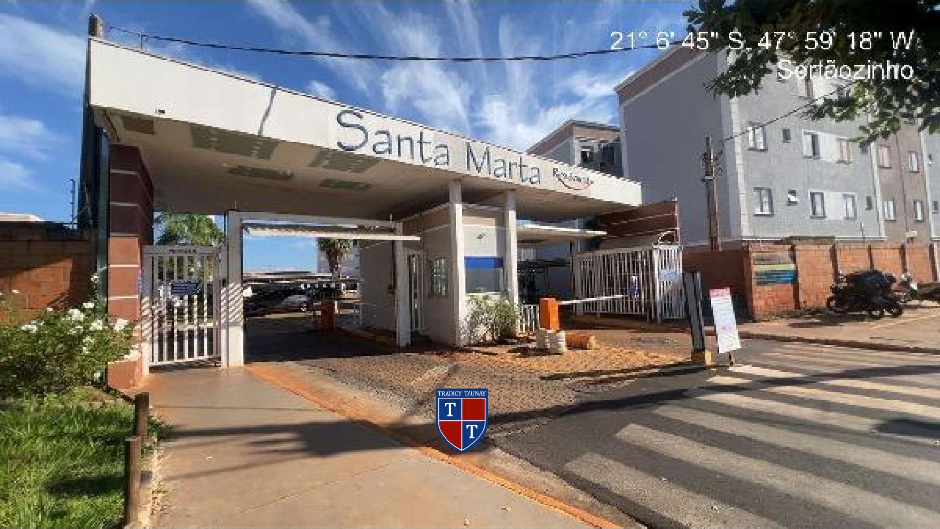 Foto 1 de APARTAMENTO em JARDIM SANTA MARTA - Imóvel Retomado Caixa