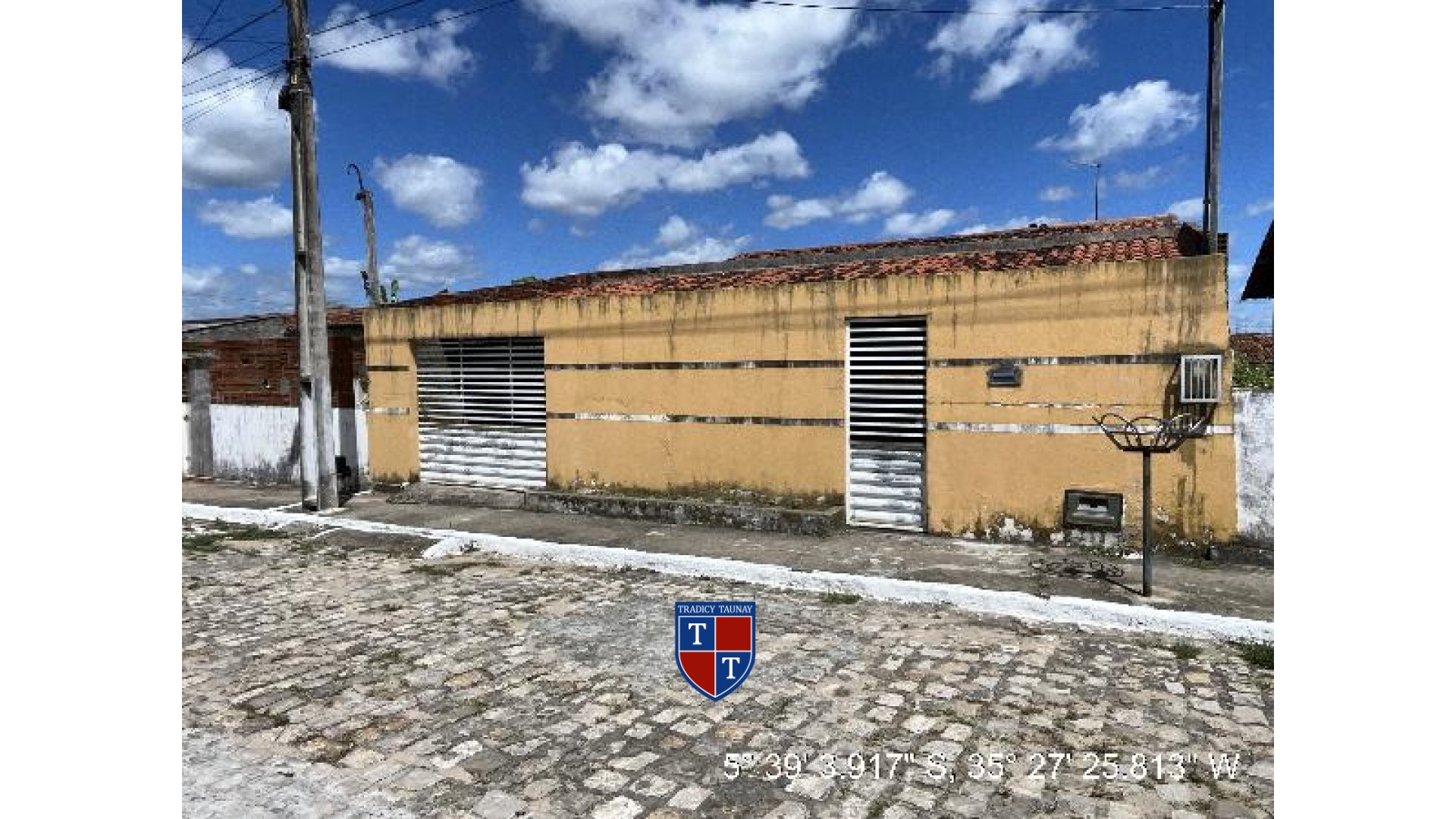 CASA em RES OTAVIO PRAXEDES