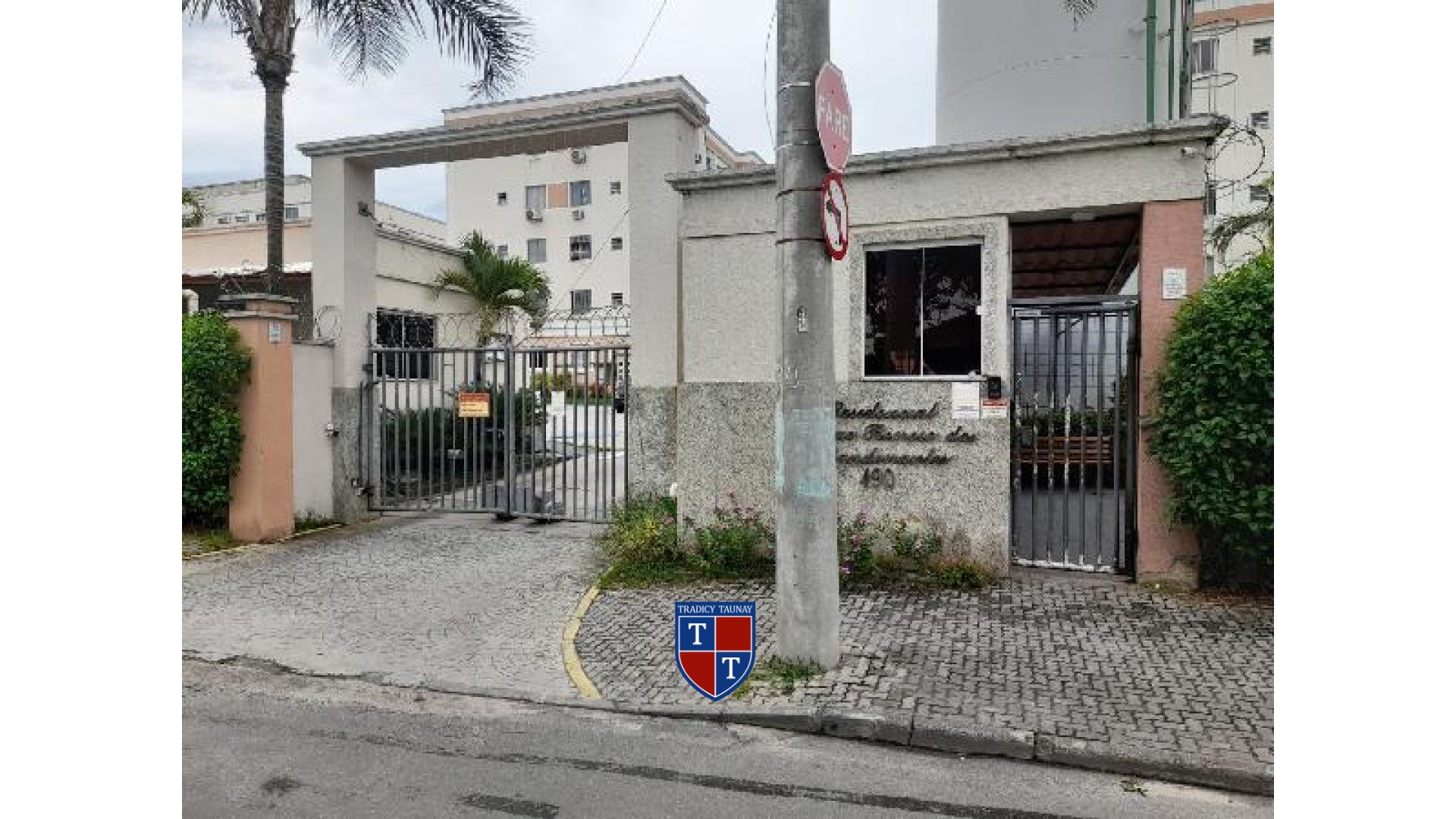 Foto 1 de APARTAMENTO em GUADALUPE, RIO DE JANEIRO/RJ - Imóvel Retomado CAIXA Ref 8555530331970