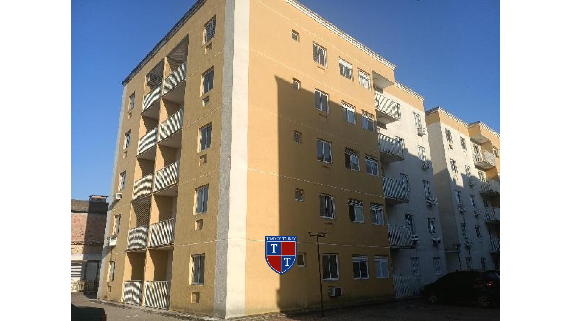 APARTAMENTO em SANTA LUZIA