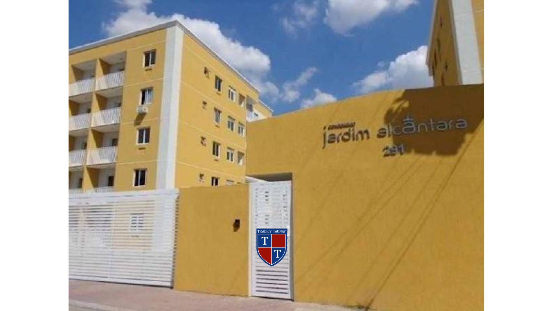 APARTAMENTO em SANTA LUZIA