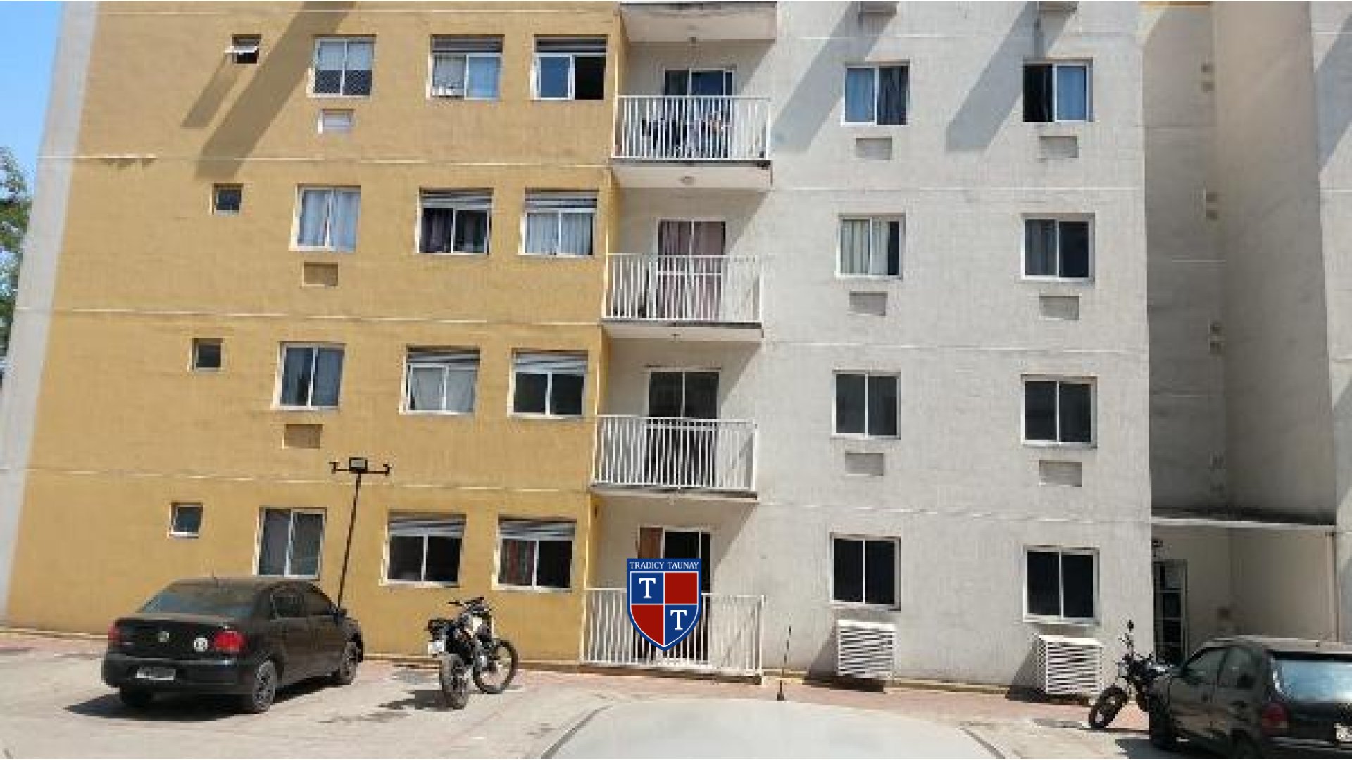 APARTAMENTO em SANTA LUZIA