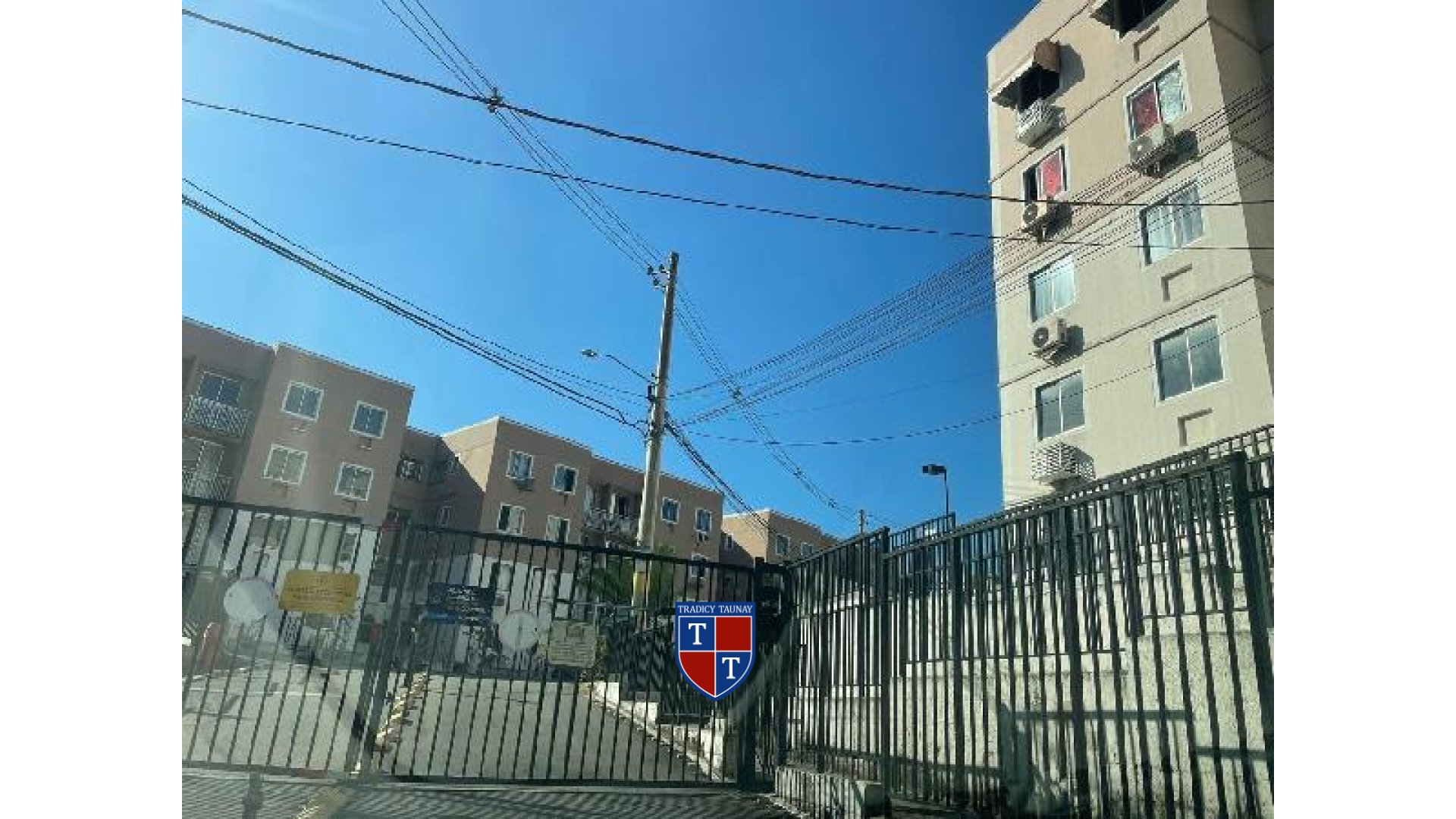 APARTAMENTO em PAVUNA