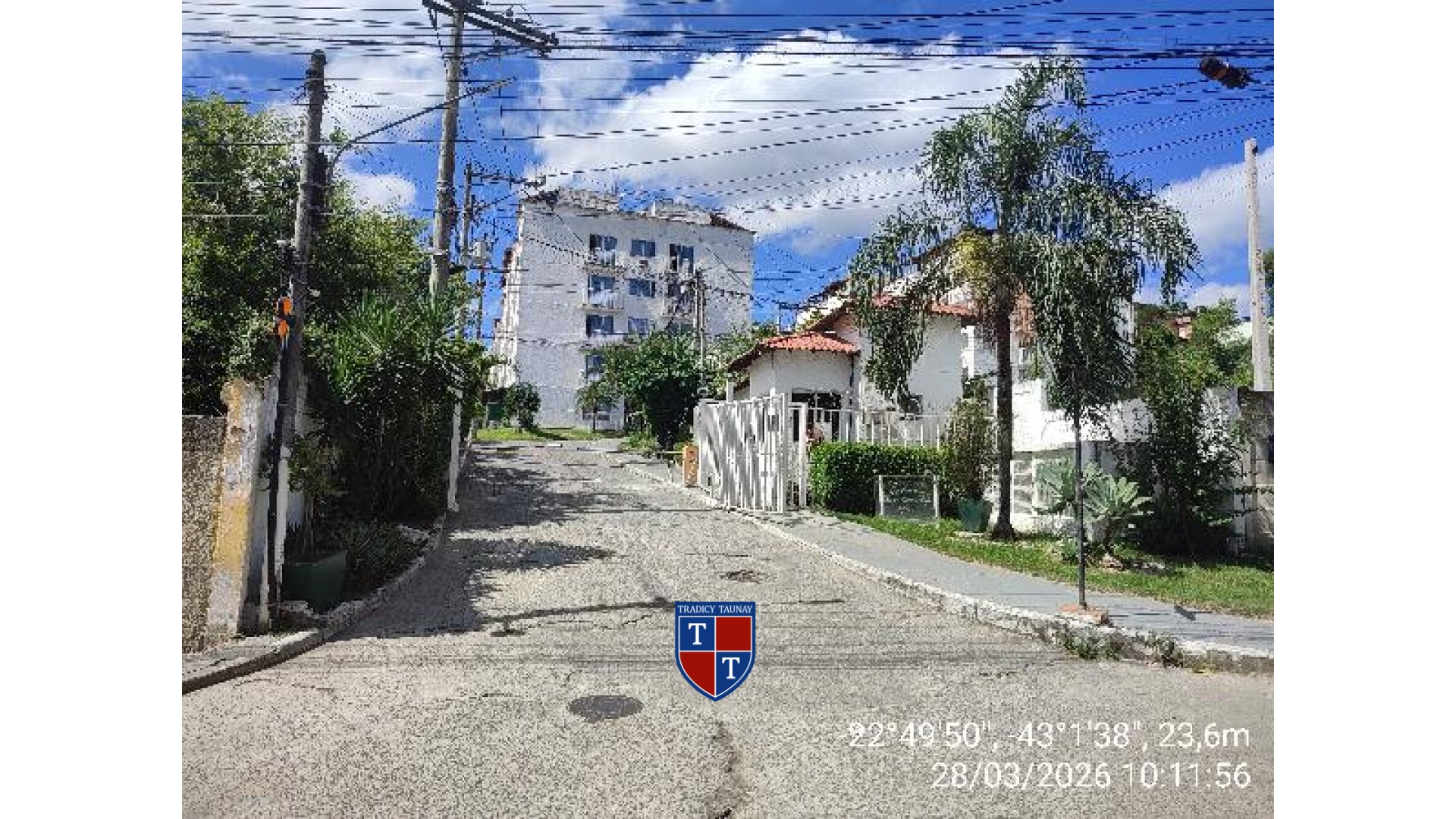 APARTAMENTO em GALO BRANCO