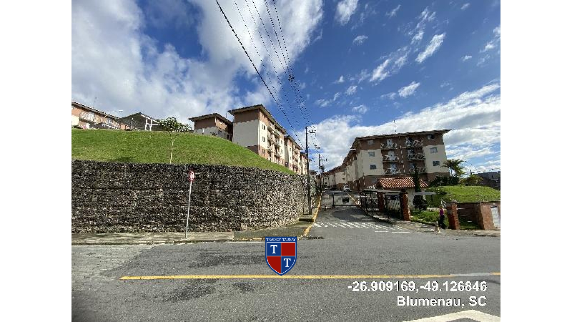 APARTAMENTO em AGUA VERDE