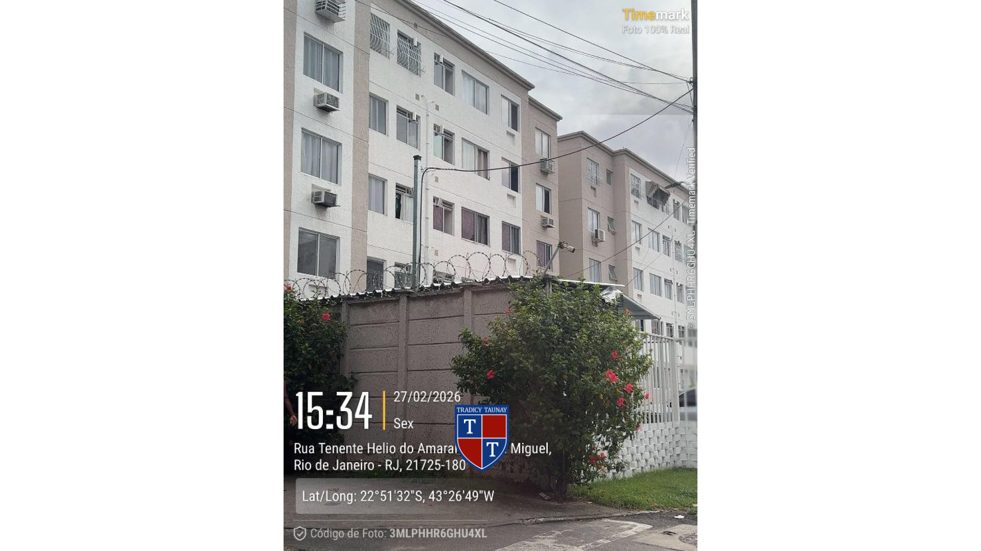 APARTAMENTO em REALENGO
