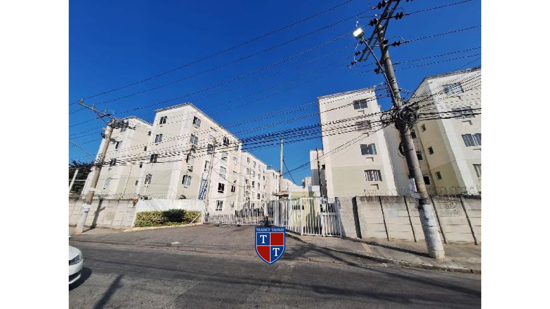 APARTAMENTO em SANTA CRUZ