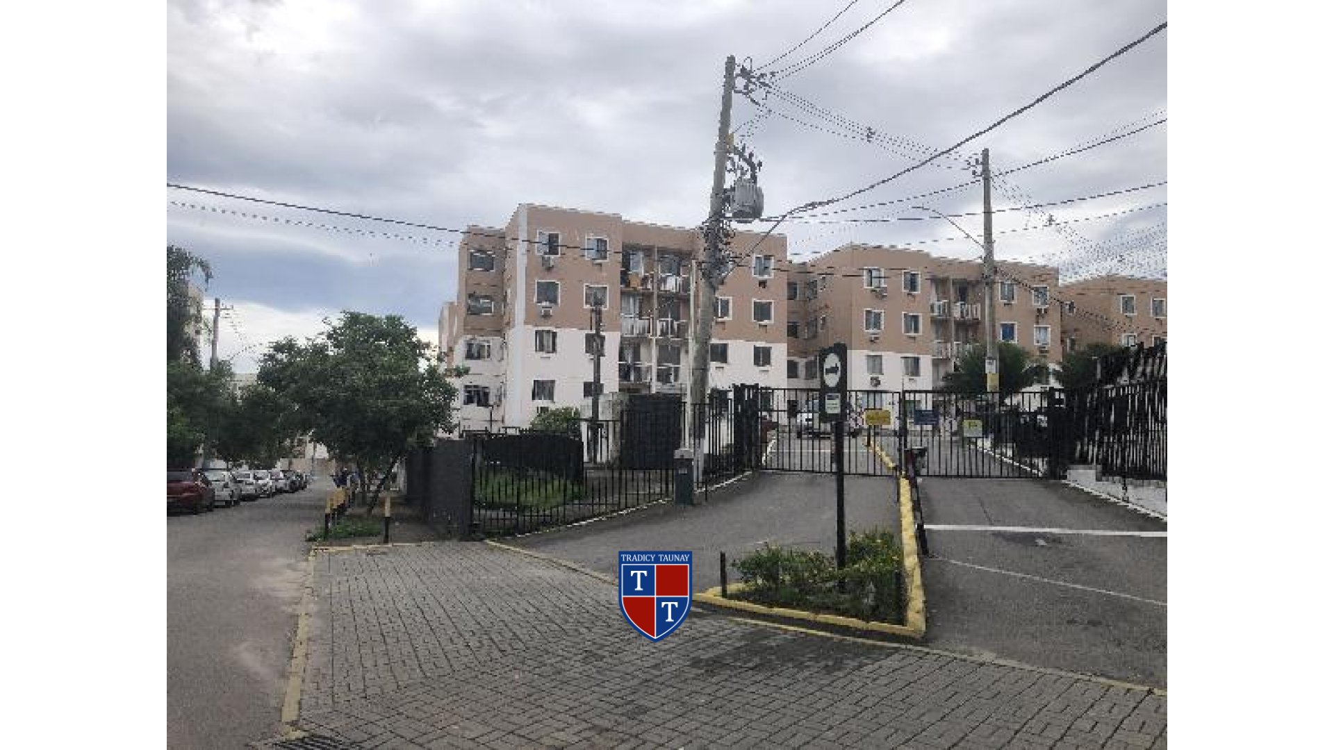 APARTAMENTO em PAVUNA