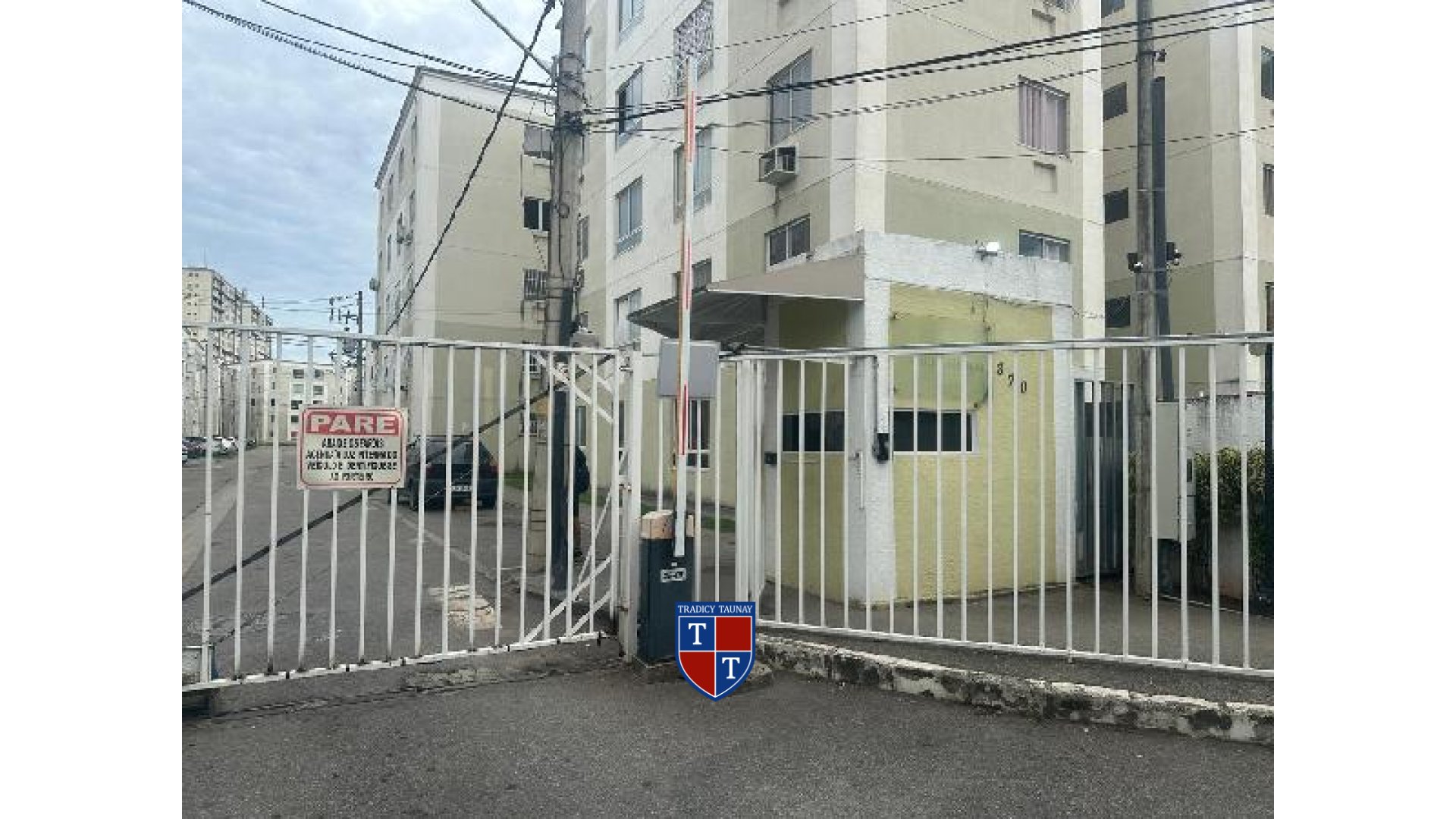 APARTAMENTO em SANTA CRUZ