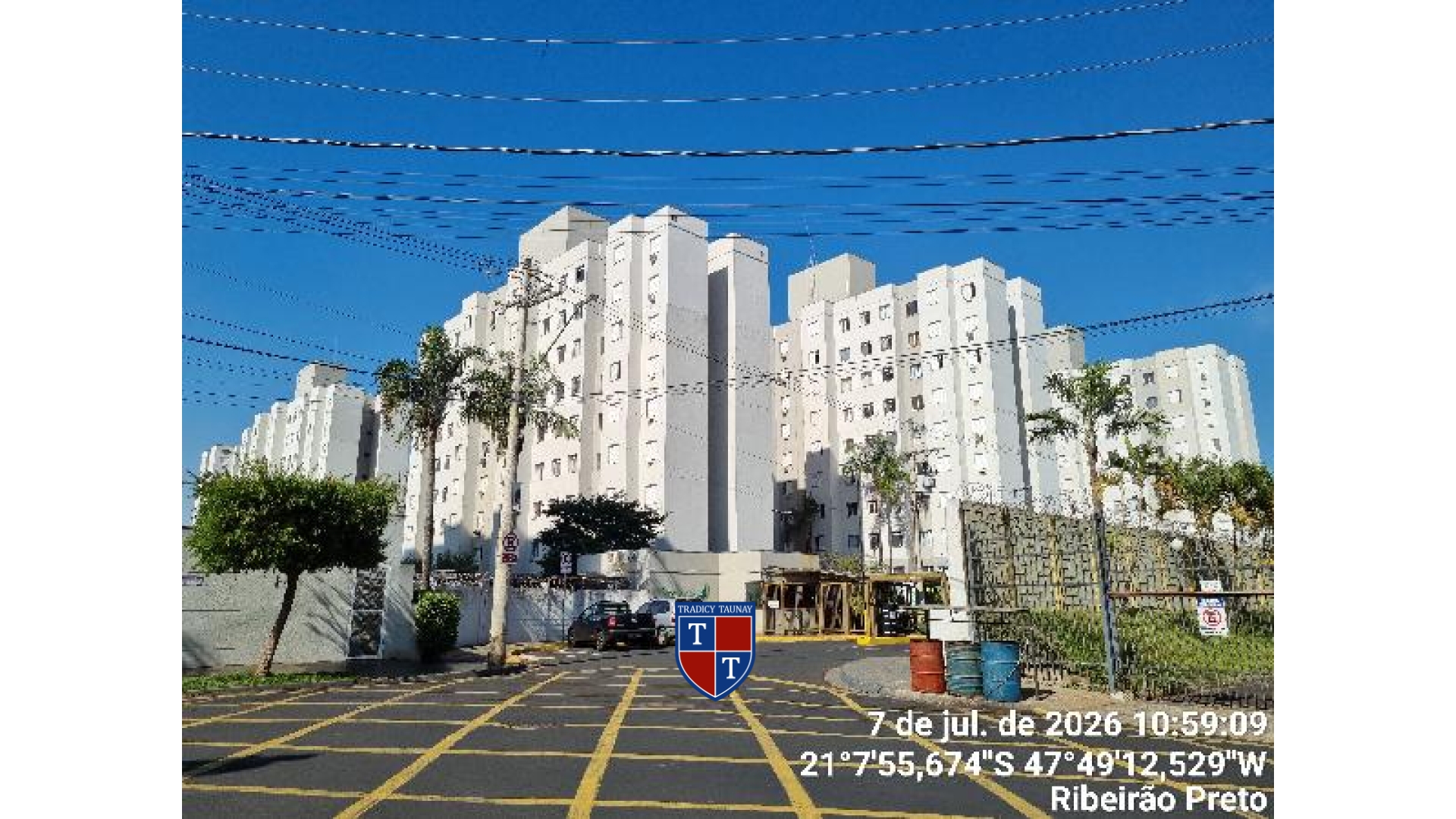 APARTAMENTO em RESIDENCIAL DAS AMERICAS