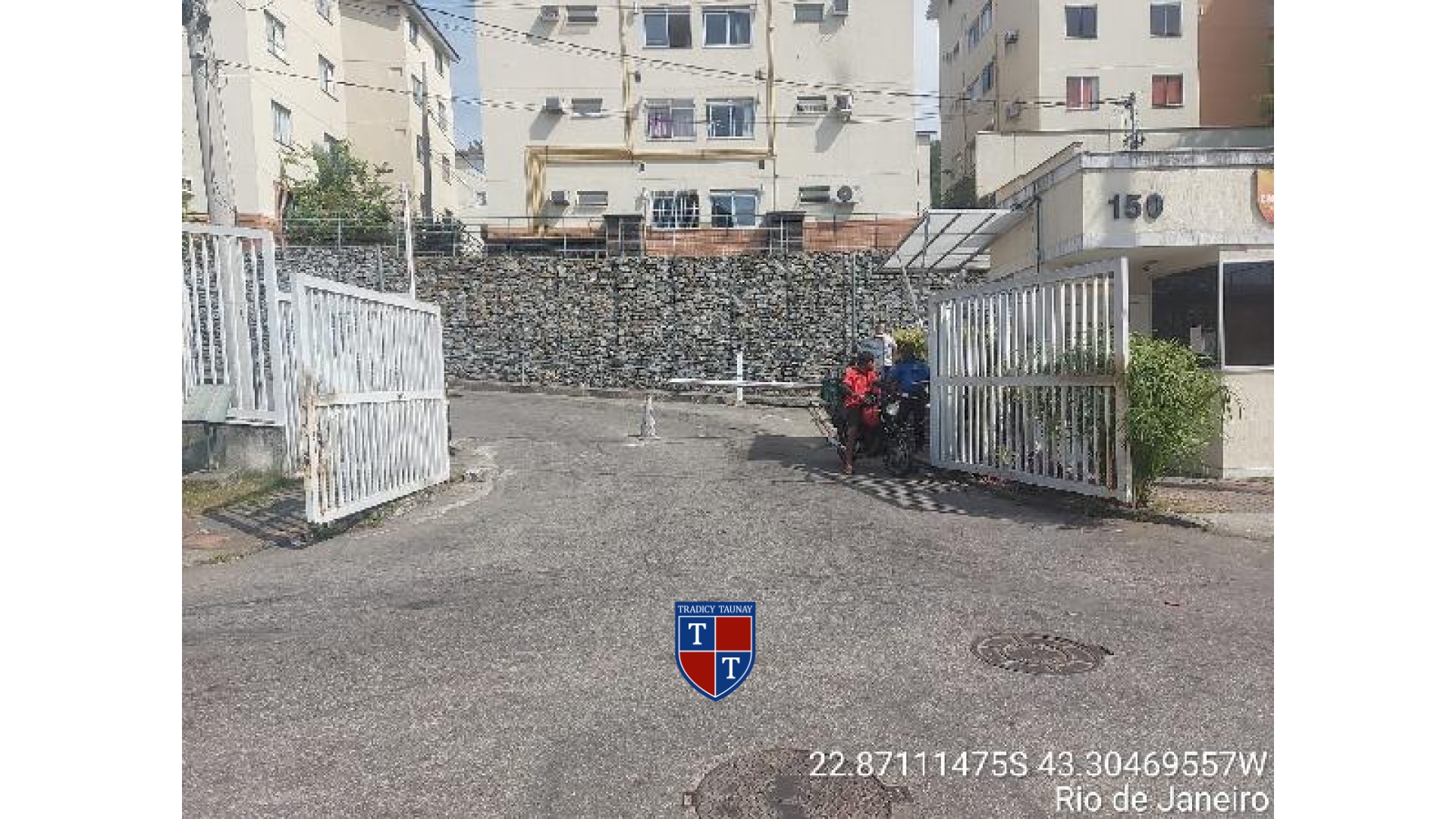 APARTAMENTO em TOMAS COELHO